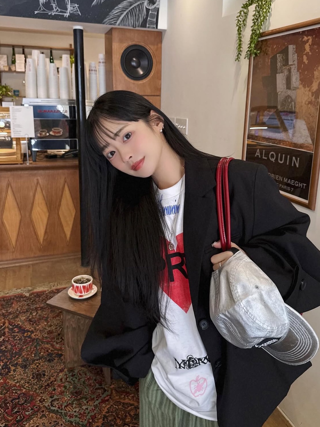 Supreme Announcing T-Shirt White - 25SS, Supreme Washed Chino Twill Camp Cap Silver - 25SS 착용 스타일 - 2
