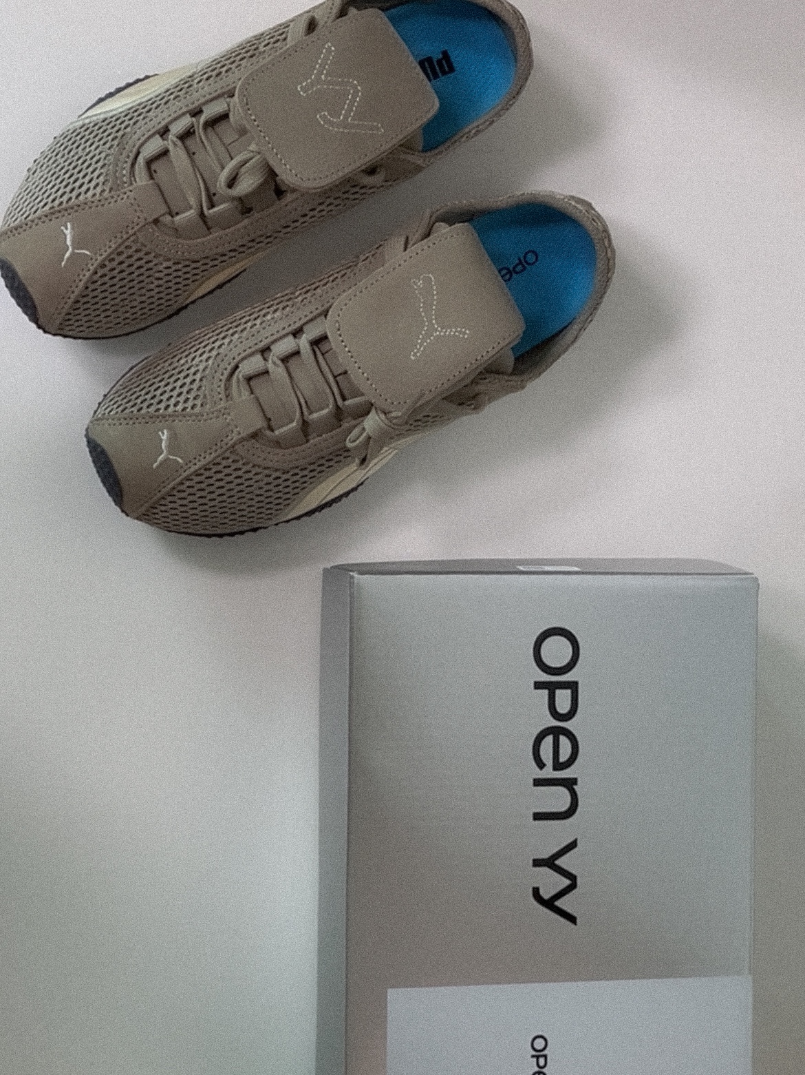 Puma x Open Yy H-street Oak Branch Creamy Vanilla 착용 스타일