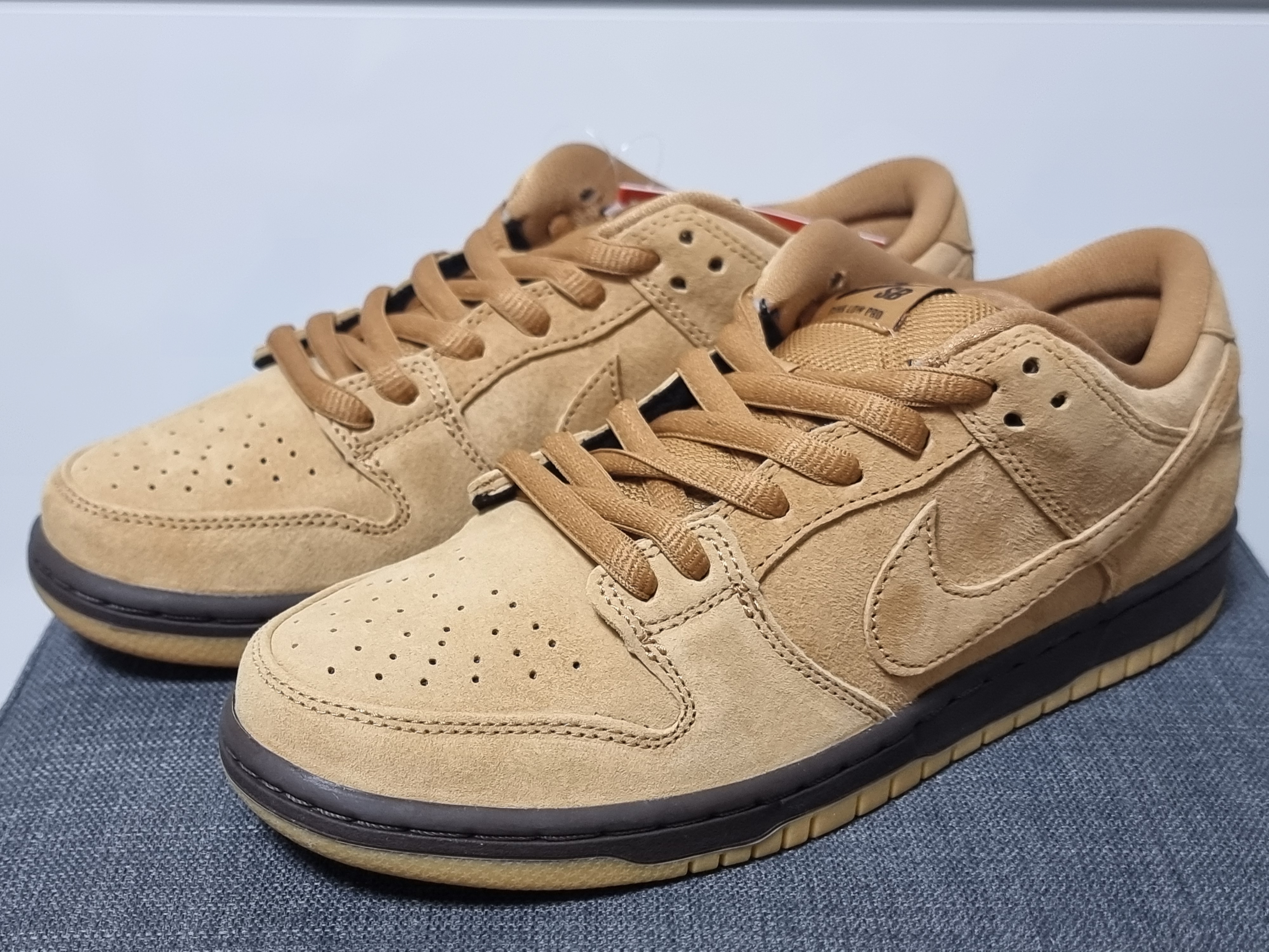 Nike SB Dunk Low Pro Wheat 2023 착용 스타일