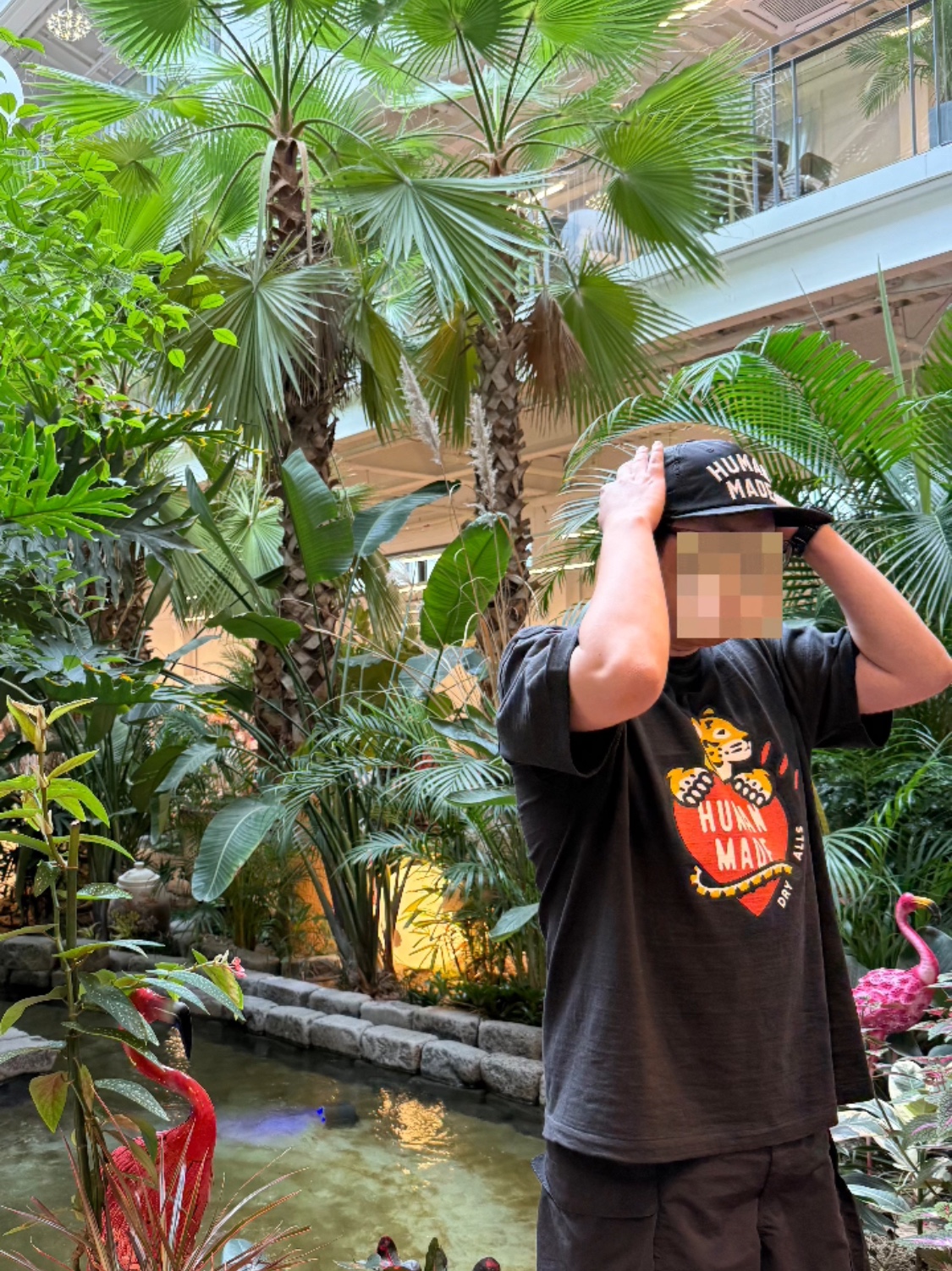 Human Made Graphic T-Shirt Black, Human Made 5 Panel Nylon Cap Black 착용 스타일