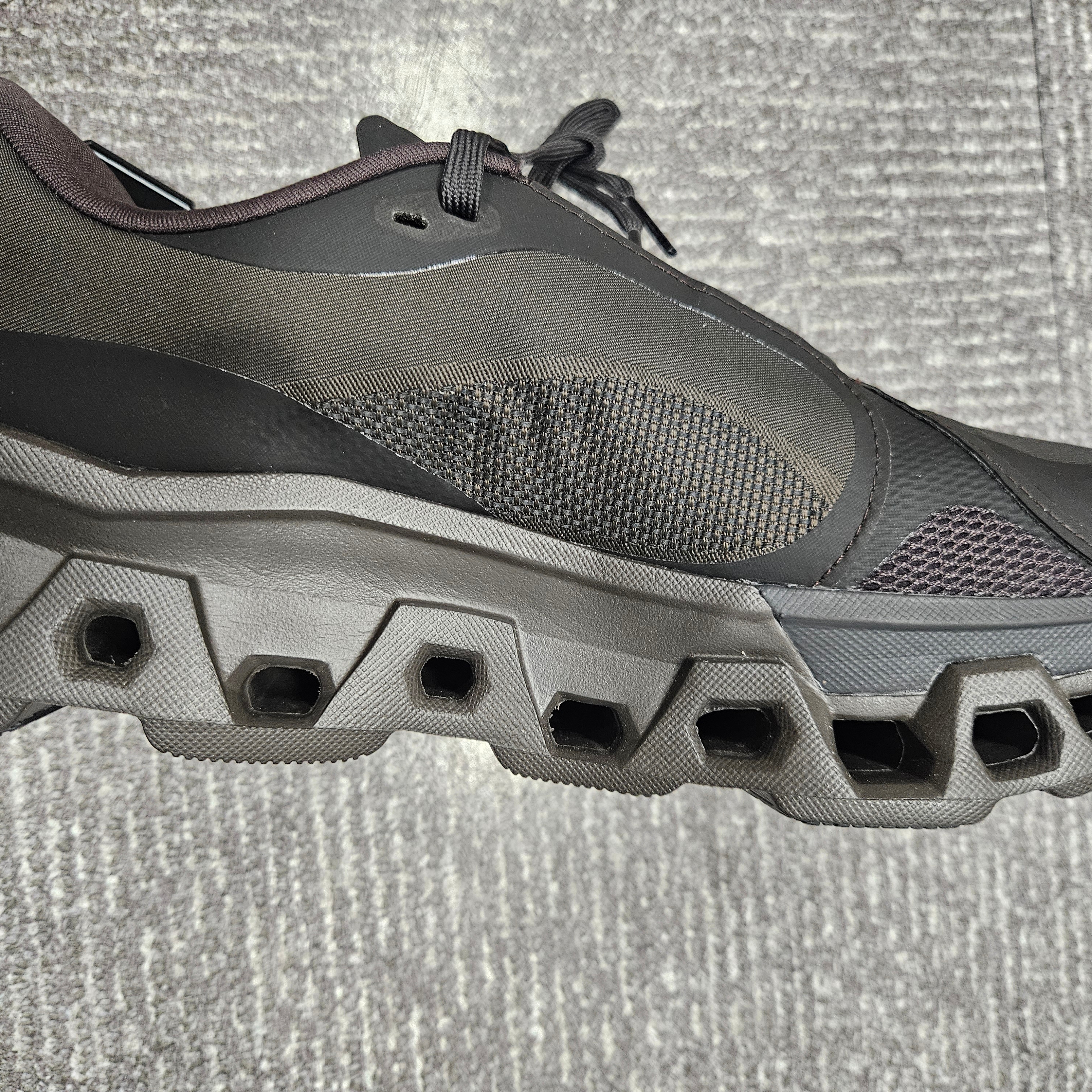 (W) On Running x Post Archive Faction (Paf) Cloudmonster 2 Thorn Brown 착용 스타일 - 2
