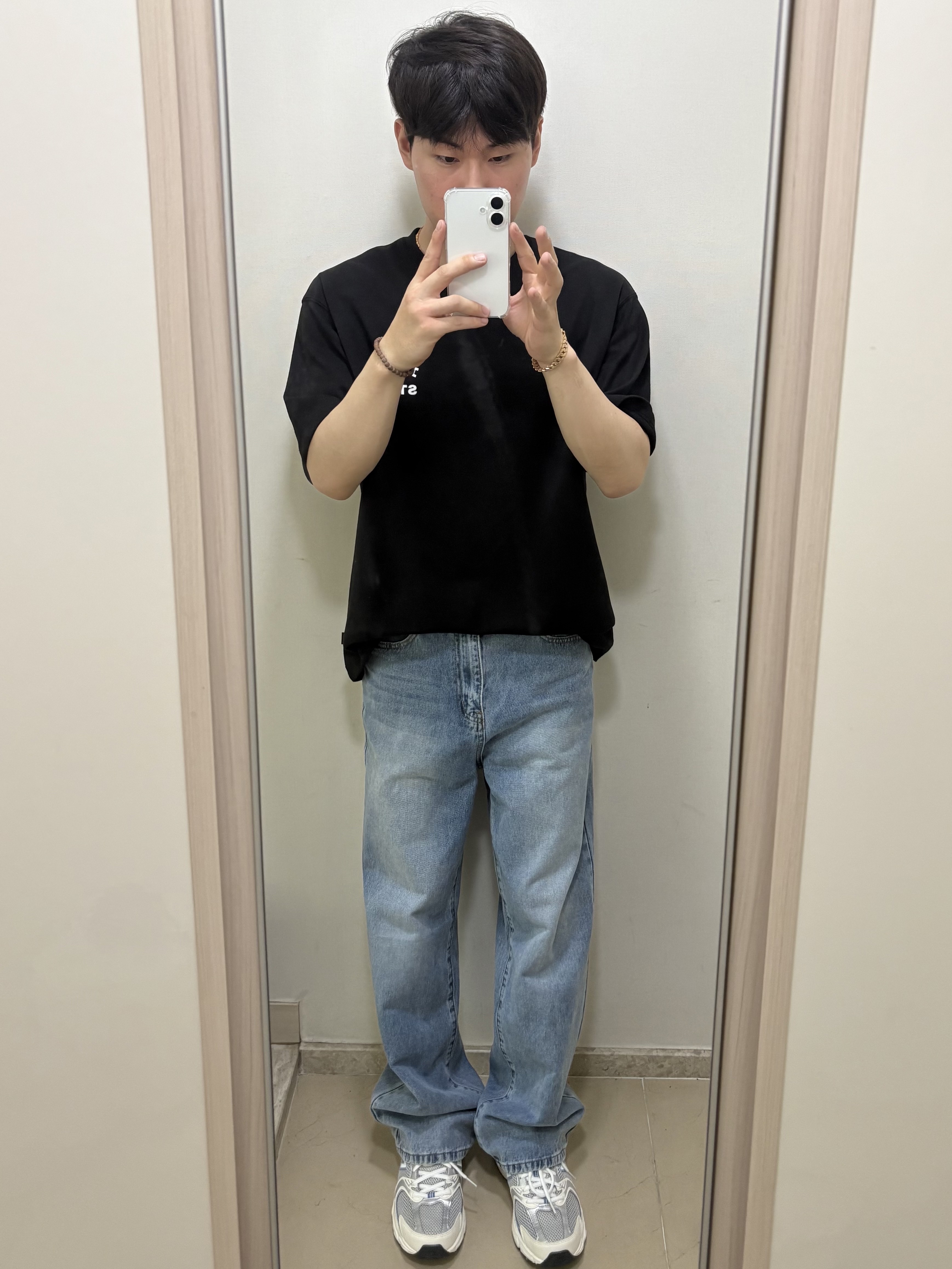 New Balance 530 Steel Blue, IAB Studio Basic T-Shirt Black White 착용 스타일