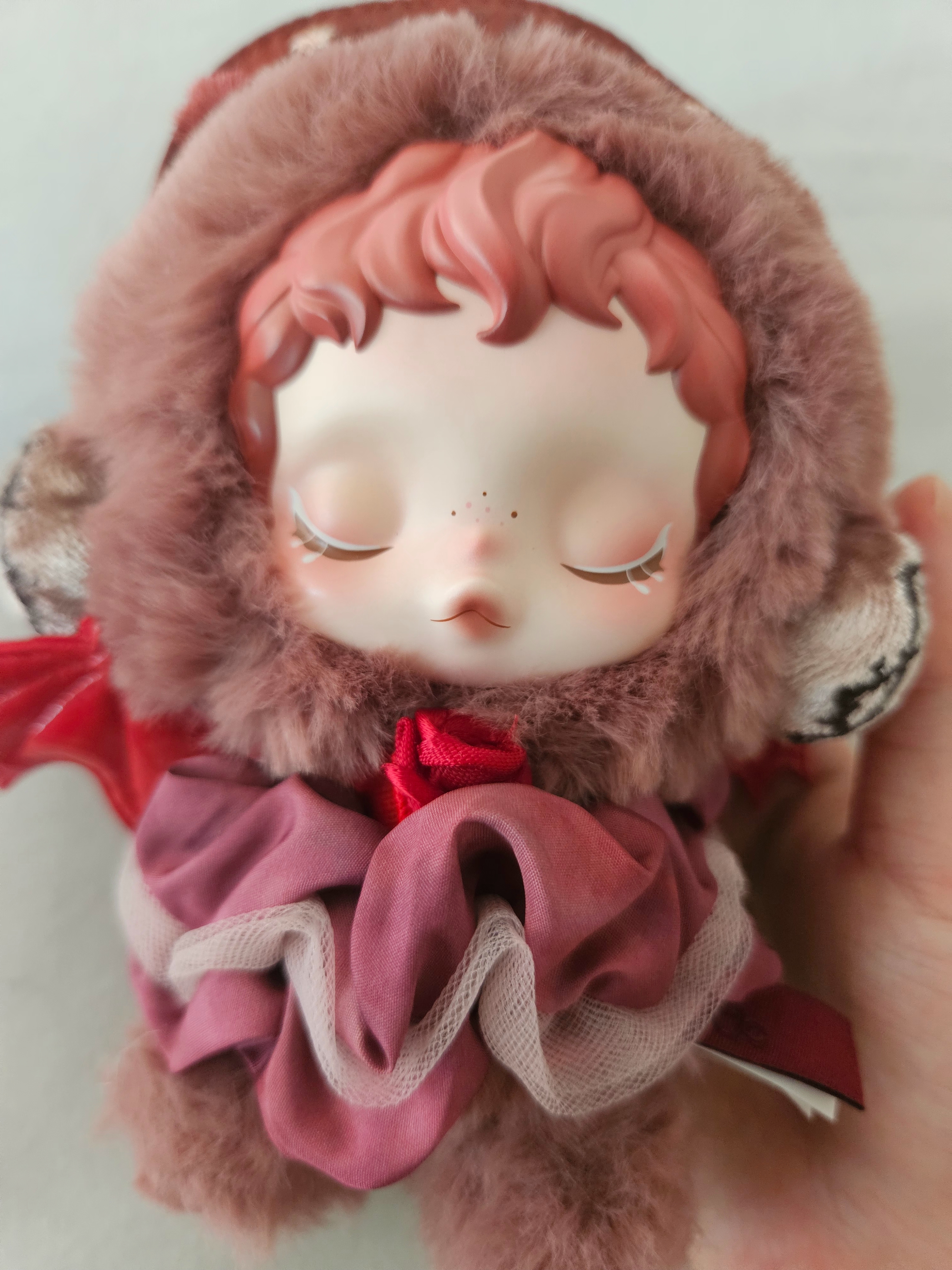 Pop Mart Skullpanda L’Impressionnisme Series Plush Doll Blossom (Opened Case) 착용 스타일