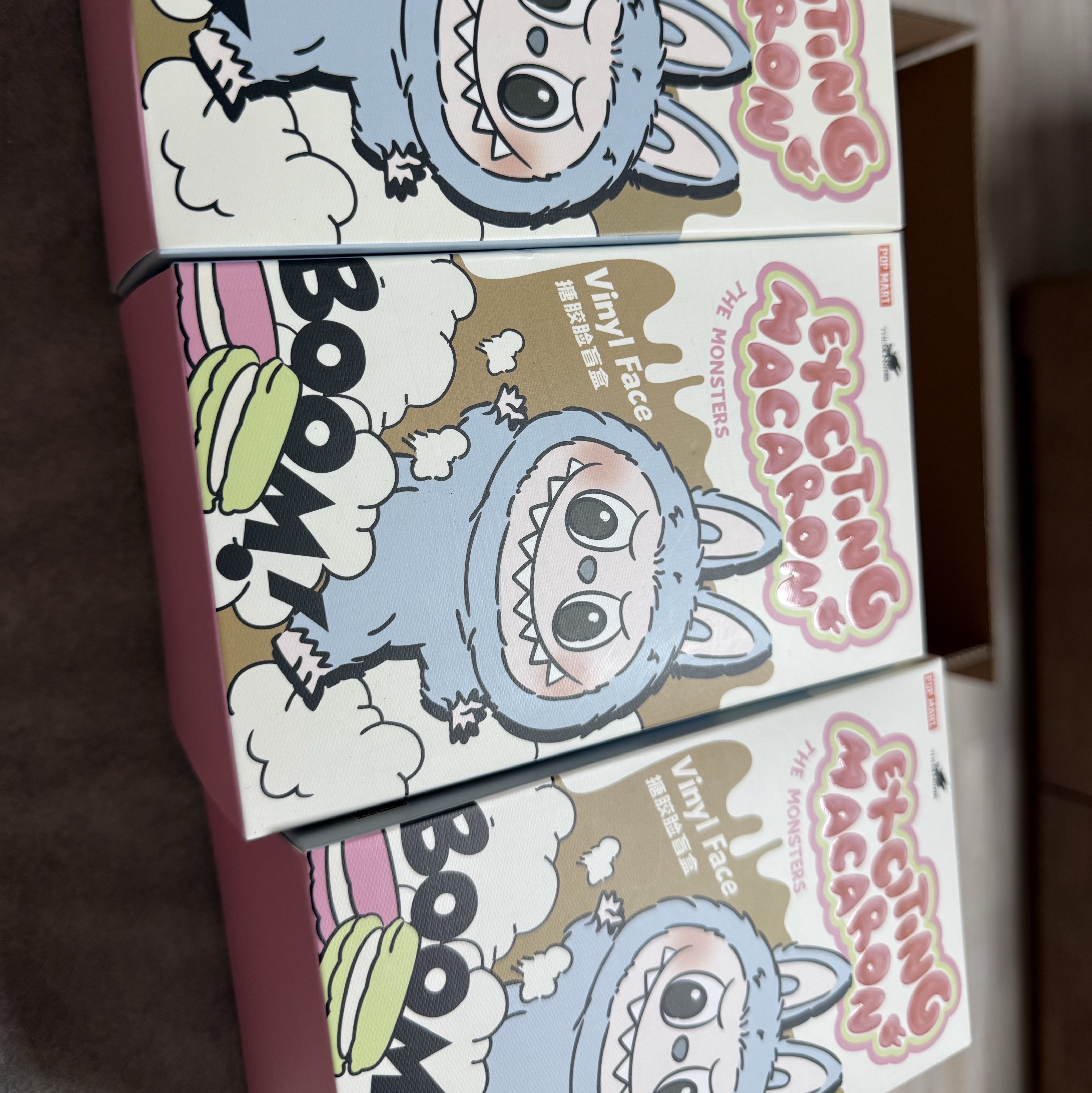 Pop Mart The Monsters Labubu Tasty Macarons Series Sealed Case (Bundle of 3/1 Blind Box) 착용 스타일 - 2
