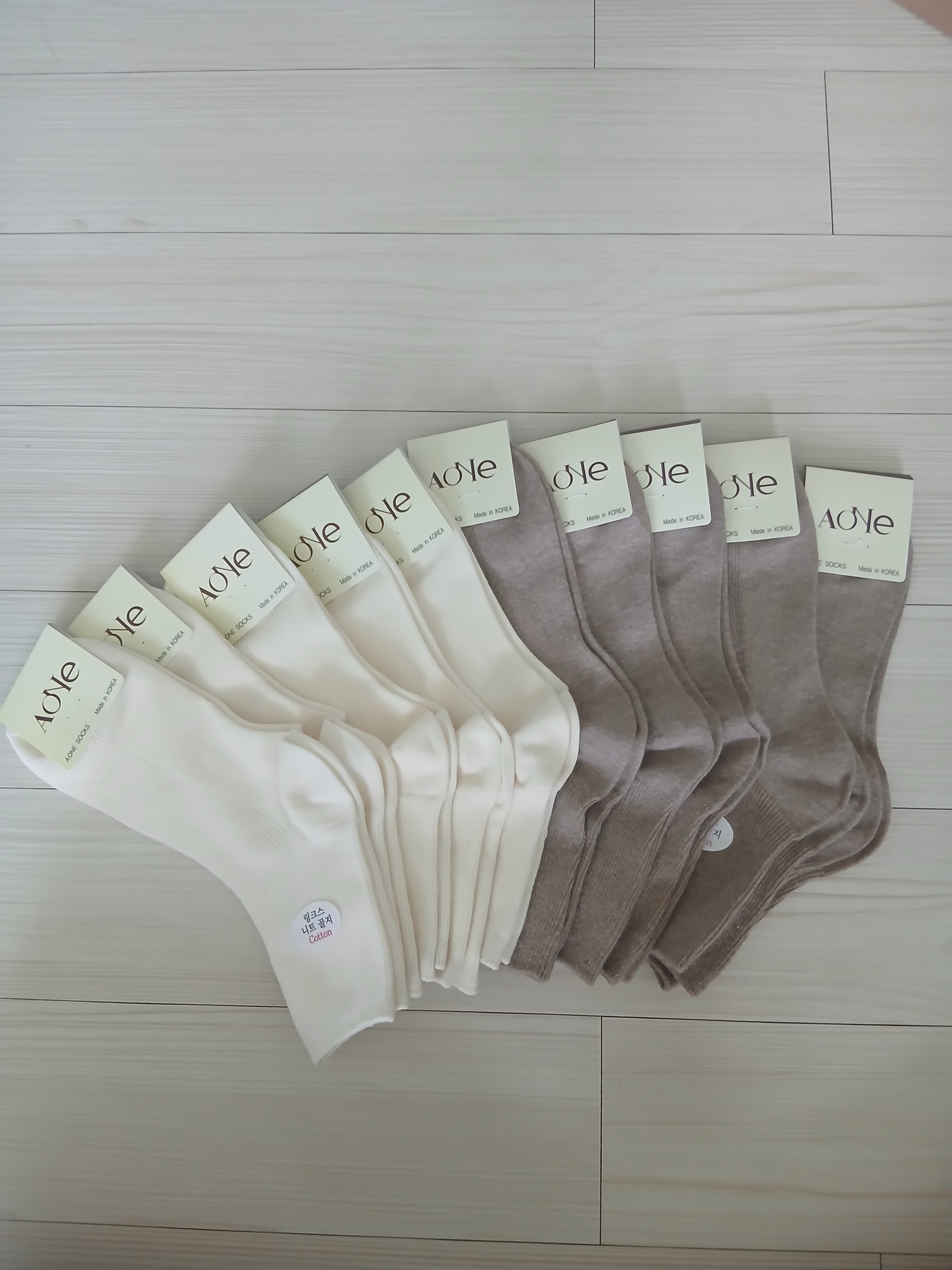 [3% 적립] (W) Aone Premium Knit Mini Socks 5-Pack Ivory, [3% 적립] (W) Aone Premium Knit Mini Socks 5-Pack Beige 착용 스타일 - 1