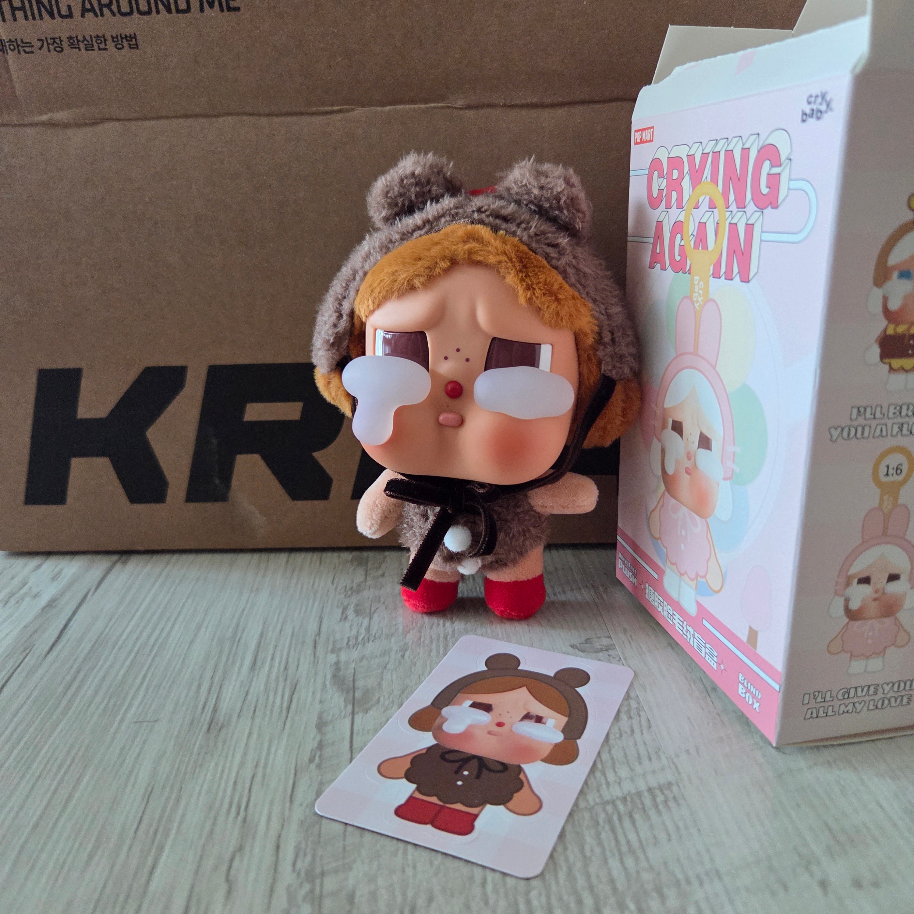 Pop Mart Crybaby Crying Again Series Plush Keyring Sealed Case (1 Blind Box) 착용 스타일