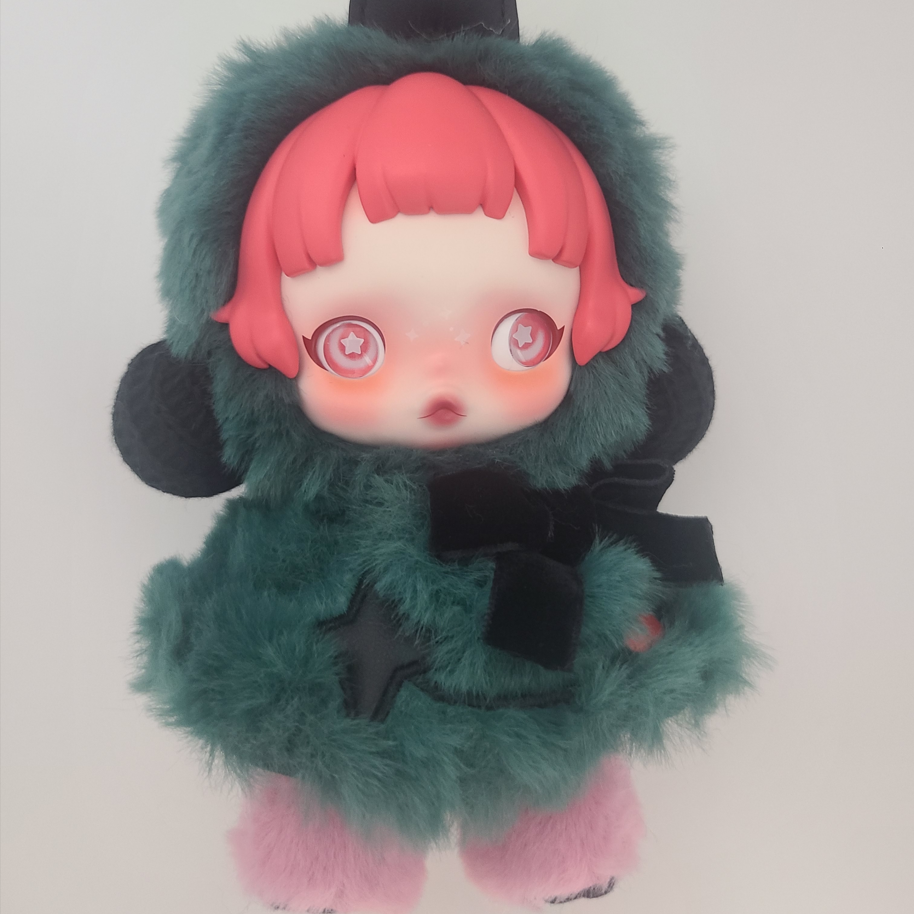 Pop Mart Skullpanda Winter Symphony Series Keyring Partita (Opened Case) 착용 스타일
