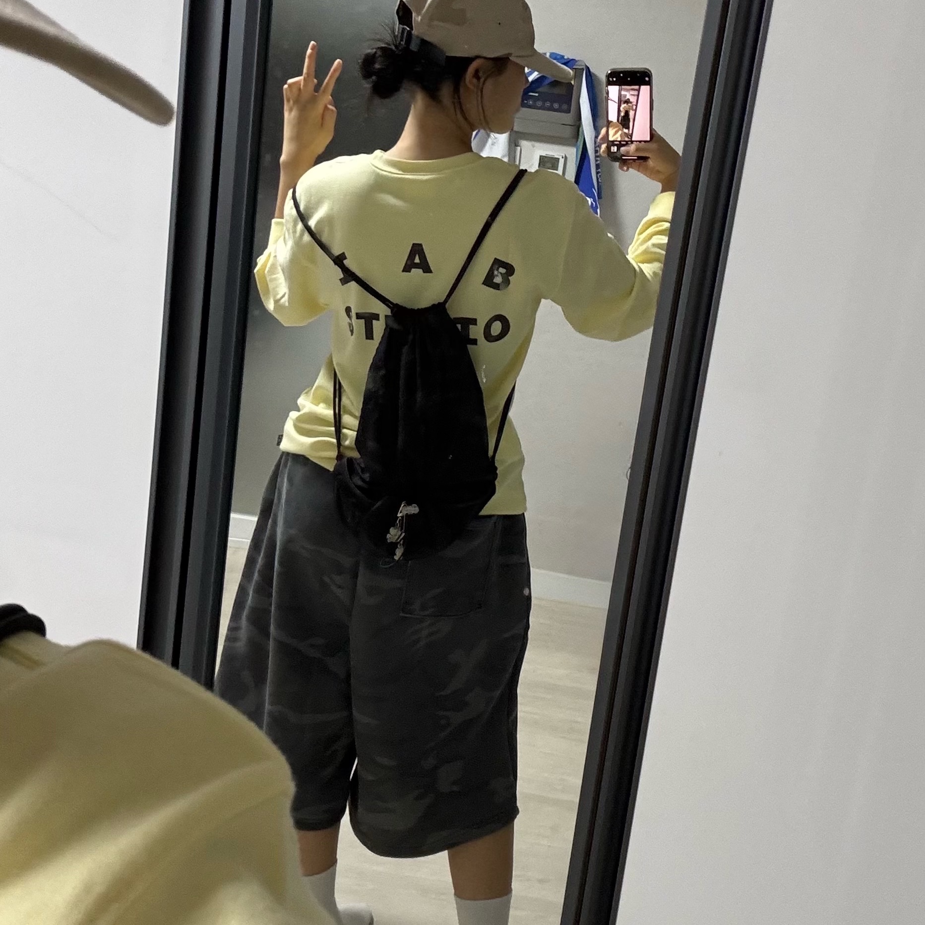 IAB Studio Long Sleeve Lemon, Supreme Washed Chino Twill Camp Cap Desert Camo - 24SS 착용 스타일 - 1