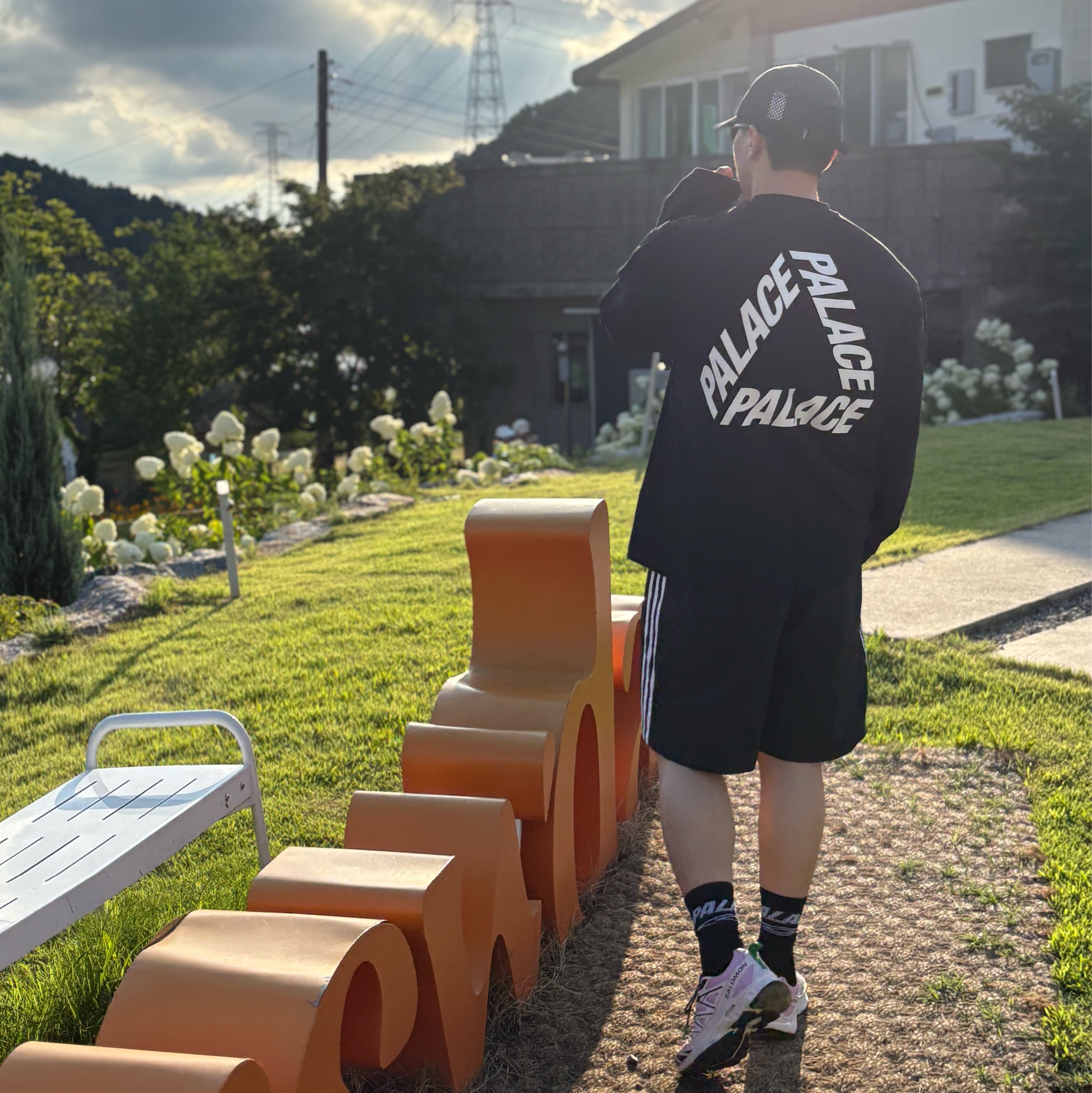 Palace P3 Long Sleeve Black - 24FW, Palace x Umbro Socks Black - 24SS 착용 스타일 - 3
