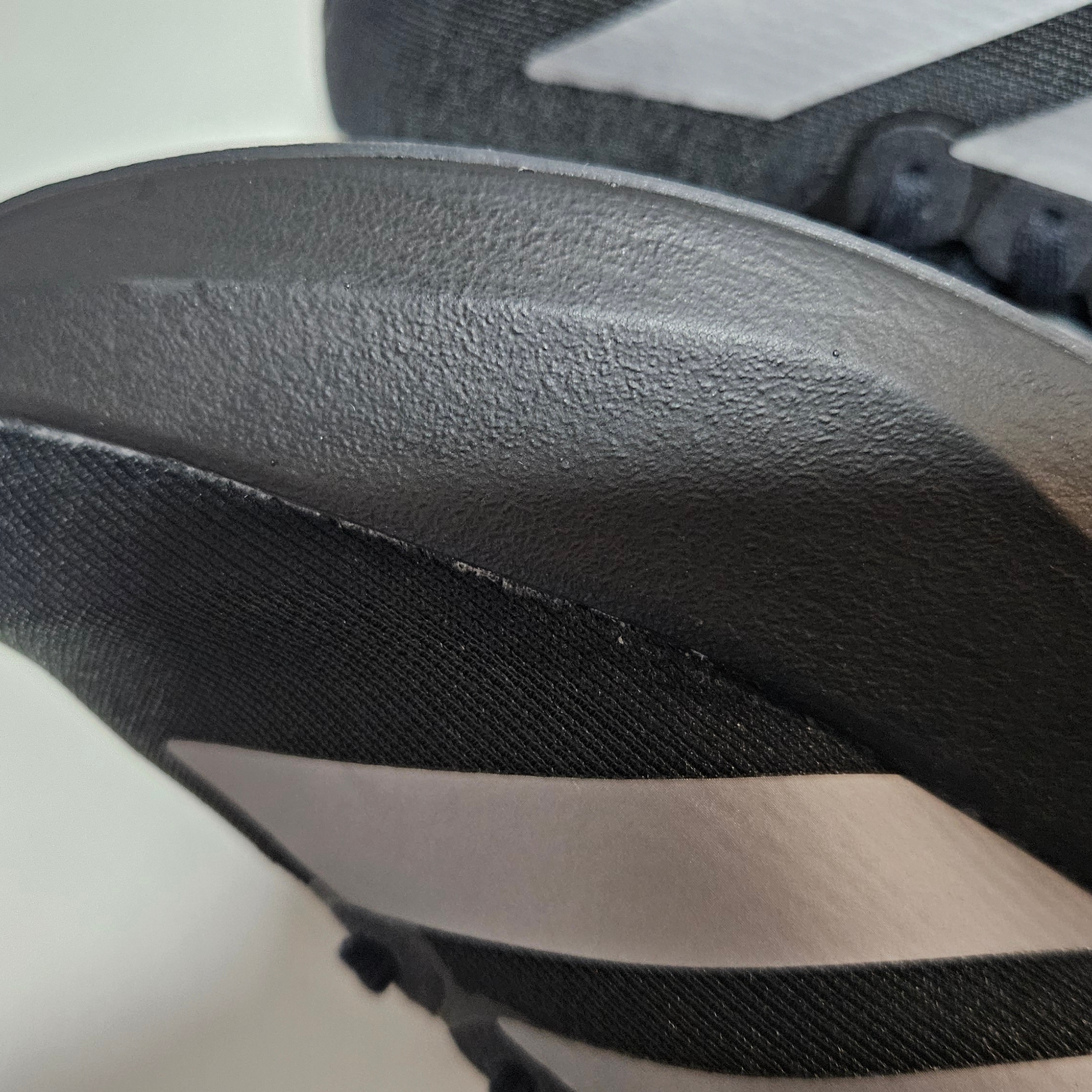 (W) Adidas Adizero EVO SL Core Black Iron Metallic 착용 스타일