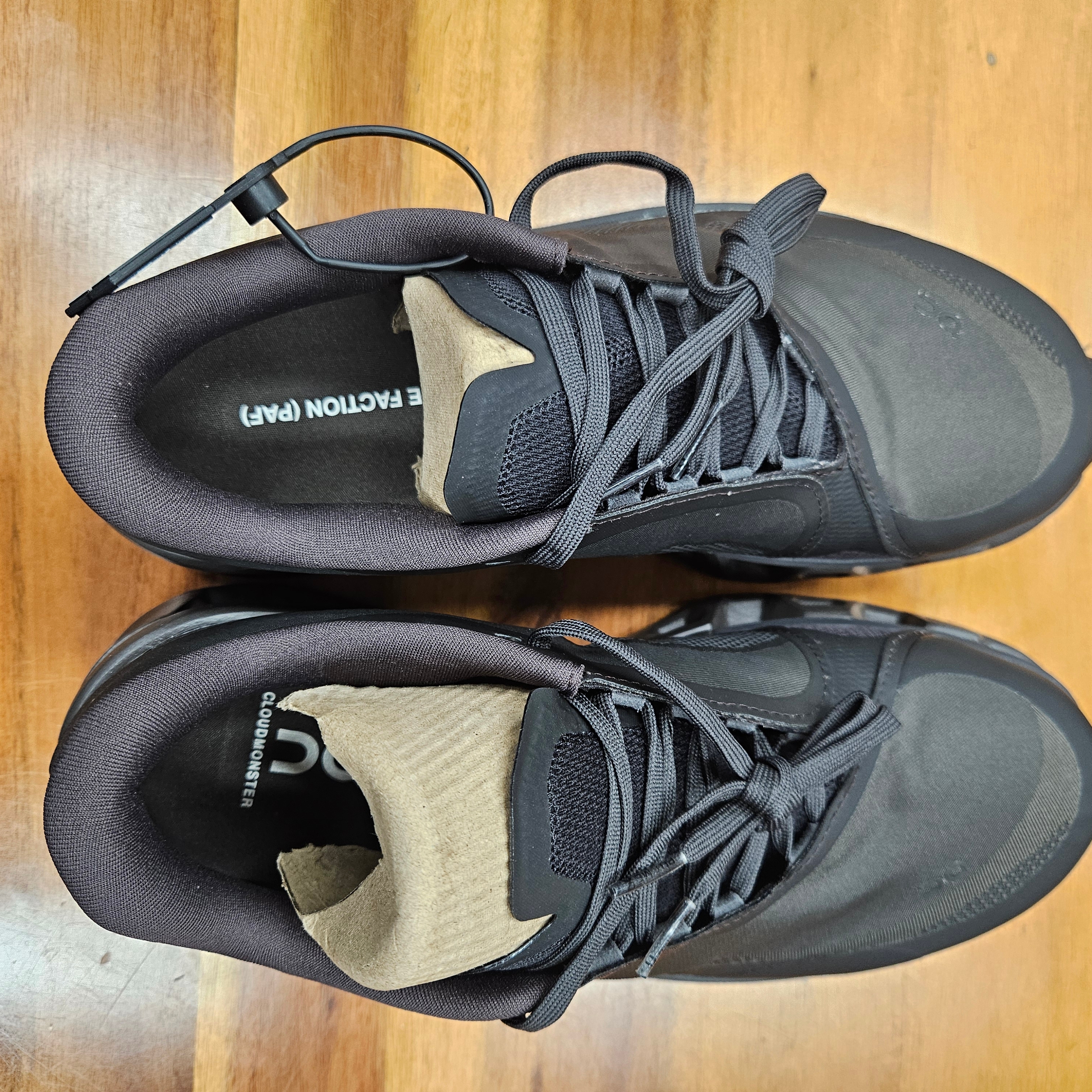(W) On Running x Post Archive Faction (Paf) Cloudmonster 2 Thorn Brown 착용 스타일 - 1