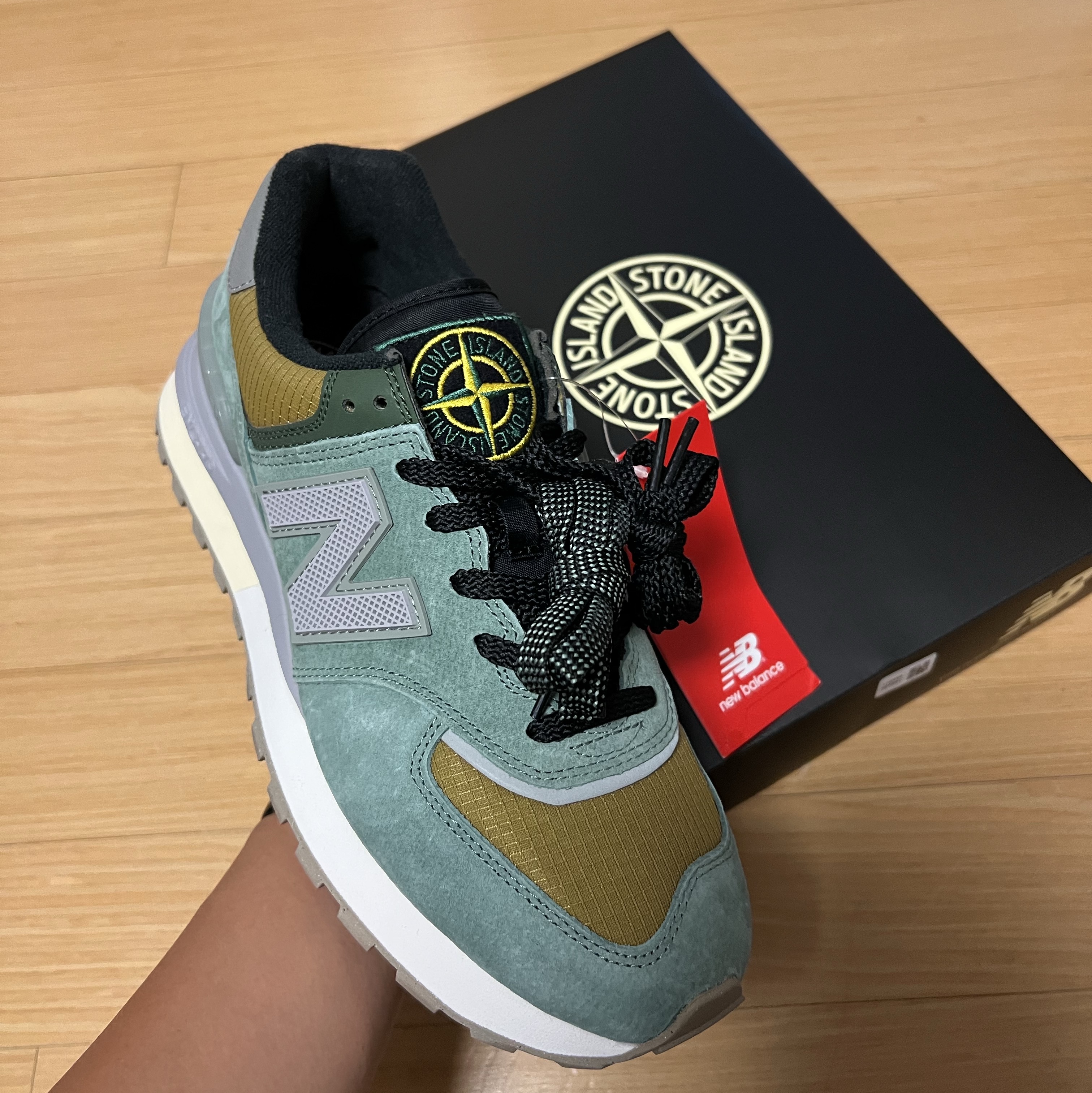 New Balance x Stone Island 574 Legacy Light Green 착용 스타일