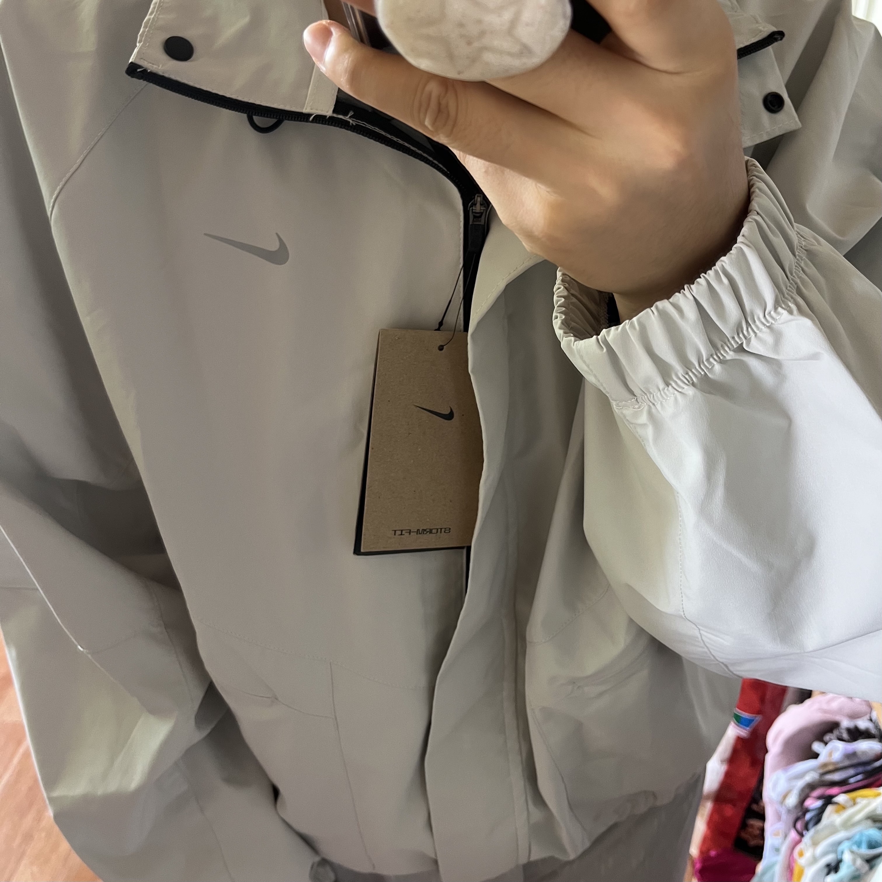 (W) Nike Storm Fit Swift Running Jacket Pale Ivory - Asia 착용 스타일 - 2