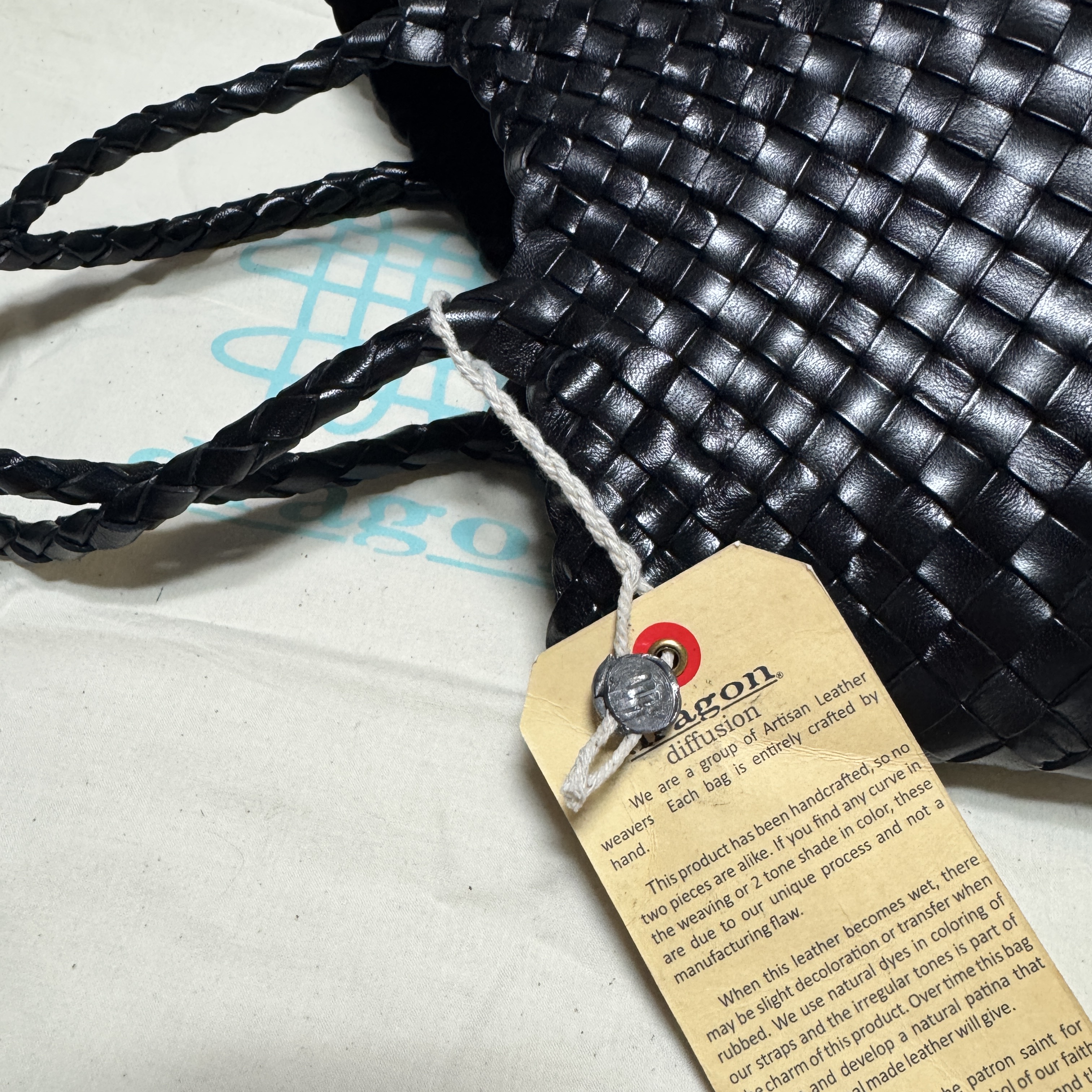 Dragon Diffusion Santa Croce Small Black 착용 스타일