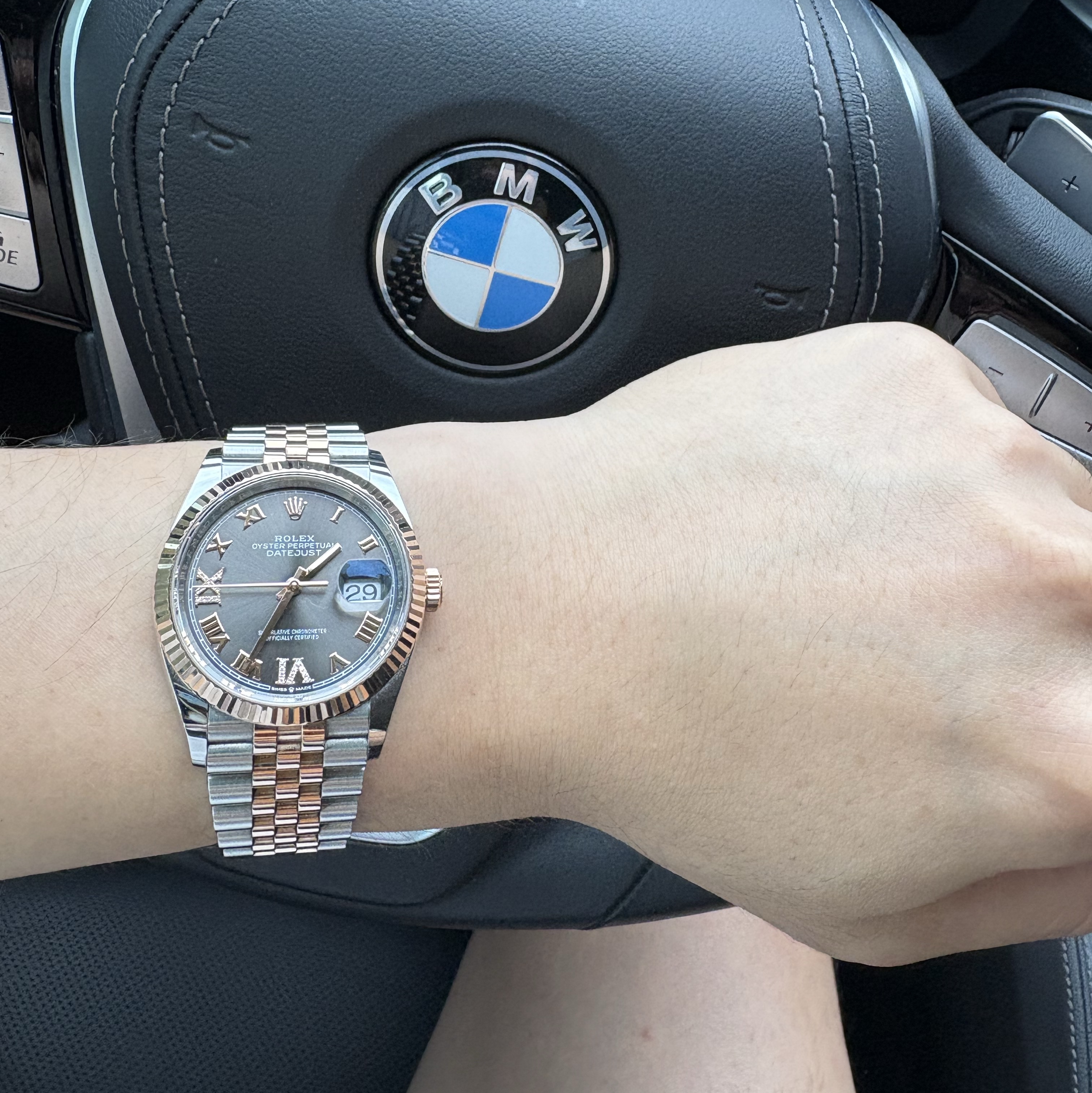 Rolex Datejust 36mm 126231 Slate Roman Diamond-Set Jubilee 착용 스타일