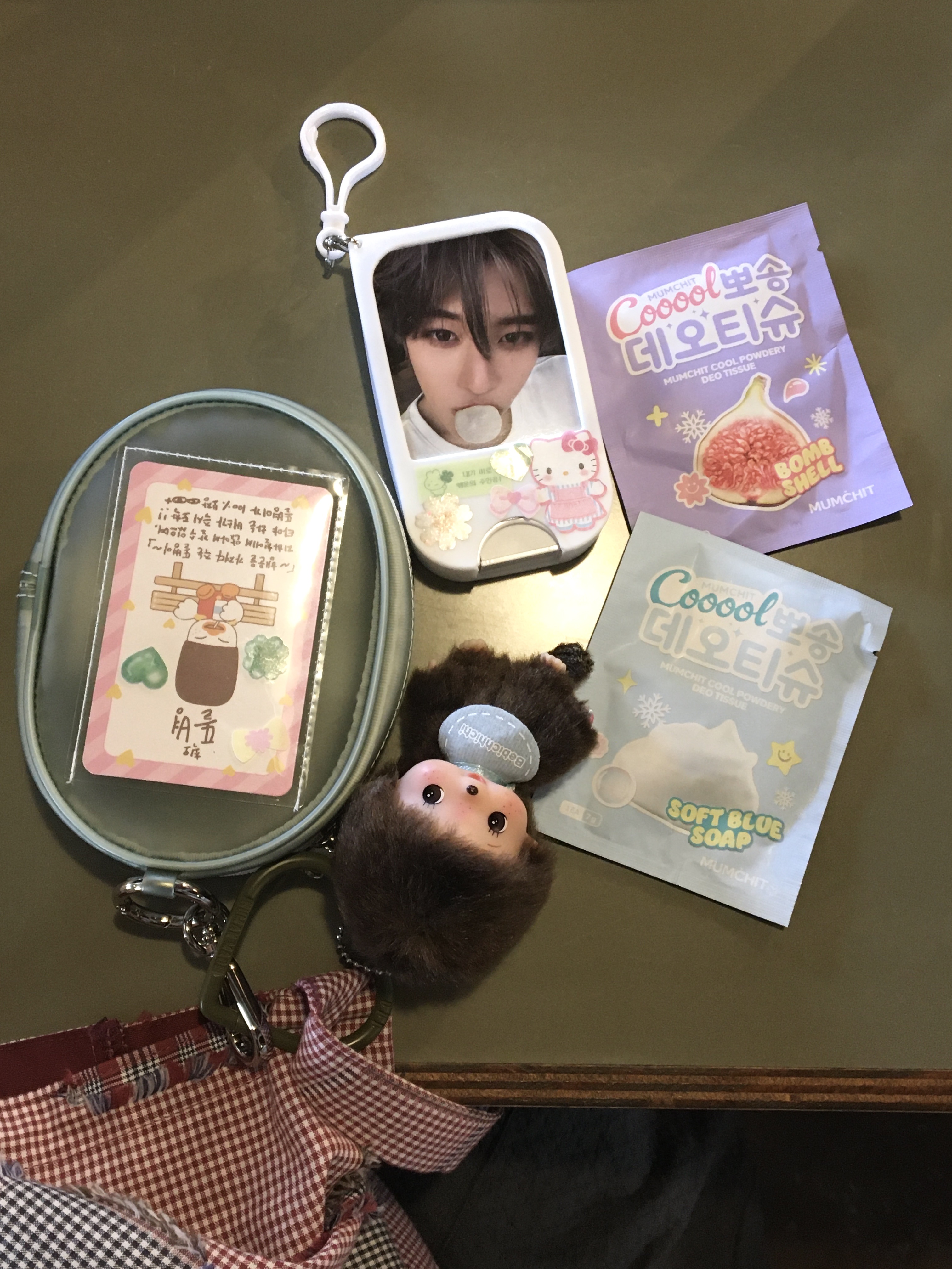 Monchhichi Bebichhichi Bighead SS Boy Key Chain Blue, Human Made Heart Carabiner Olive Drab 착용 스타일 - 2