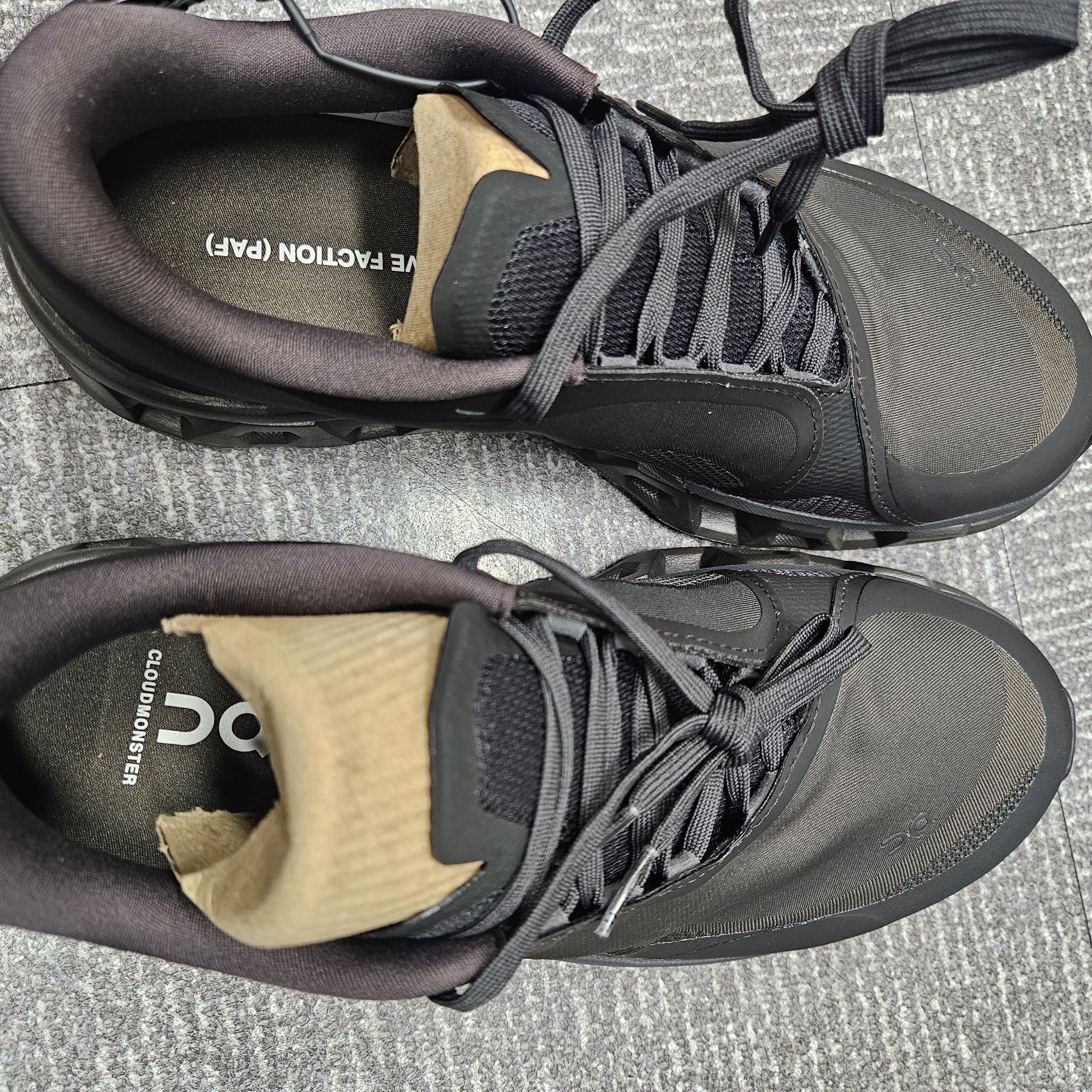 (W) On Running x Post Archive Faction (Paf) Cloudmonster 2 Thorn Brown 착용 스타일 - 5