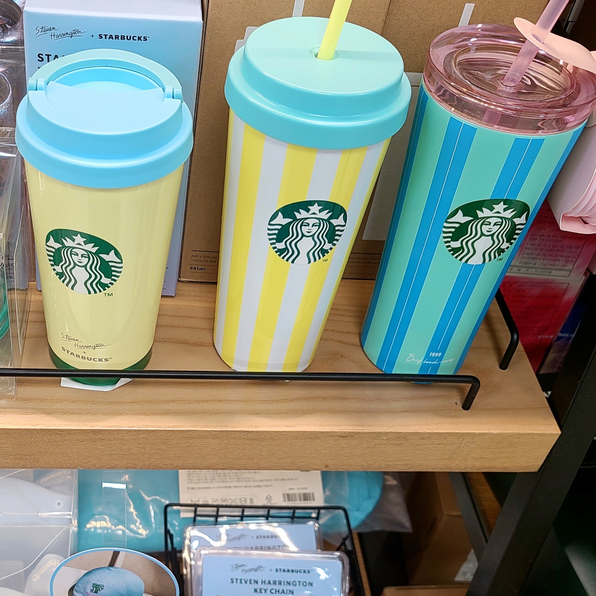 Starbucks Steven Harrington Bearista Keychain, Starbucks SS Steven Harrington Chacha Tumbler 503ml 착용 스타일 - 6