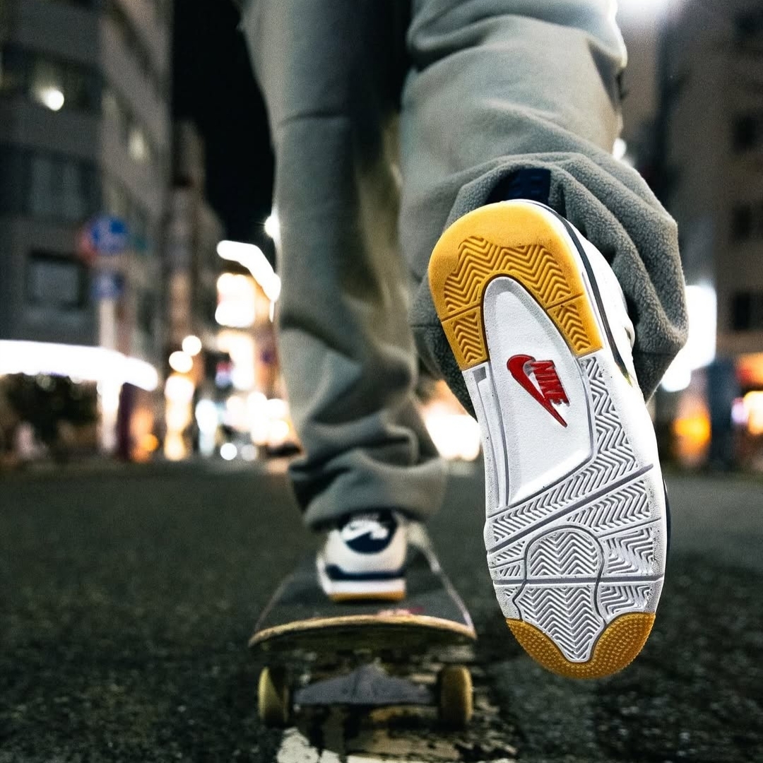 Jordan 4 x Nike SB Retro SP Navy 착용 스타일