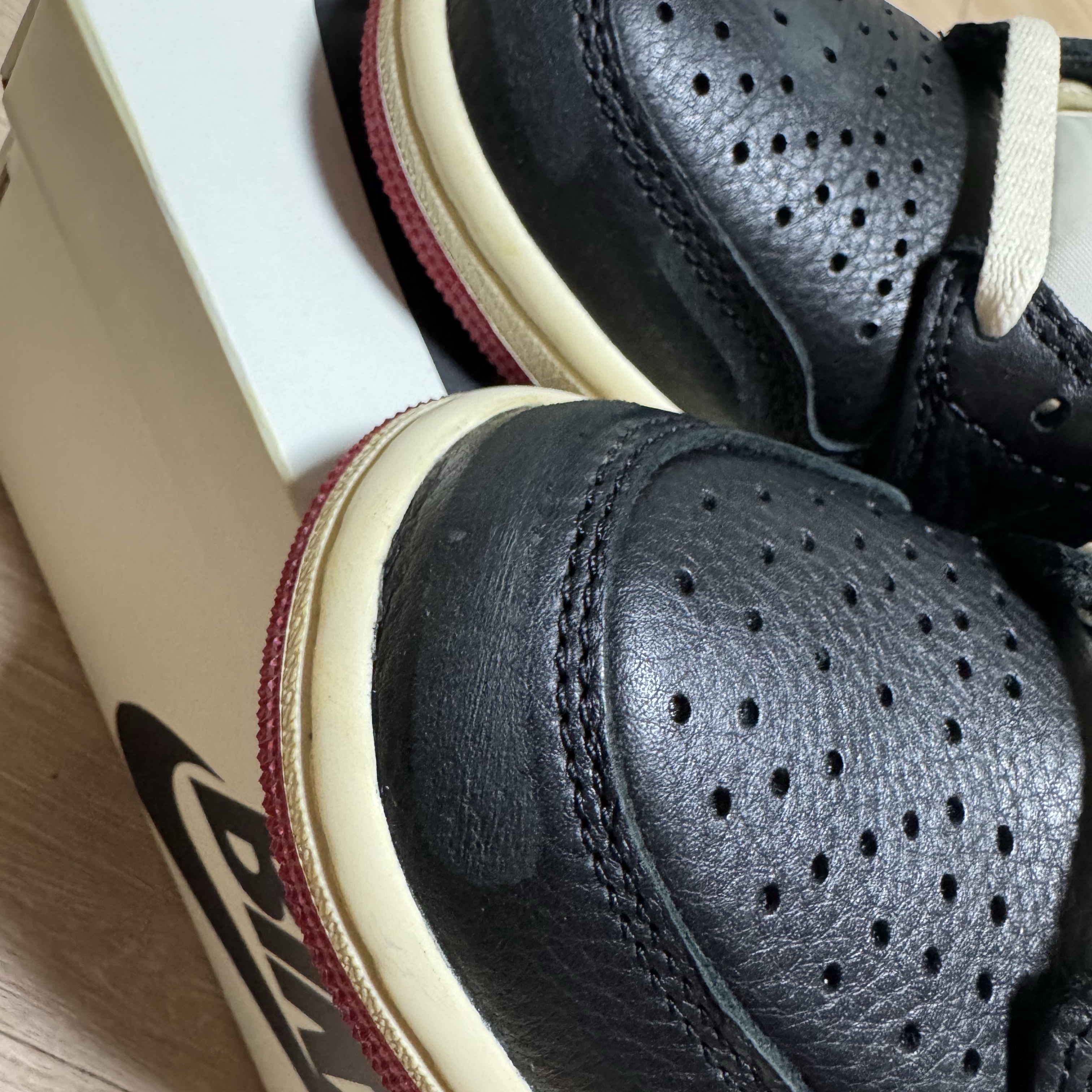 Jordan 1 x Nigel Sylvester Retro Low OG Better With Time 착용 스타일 - 5