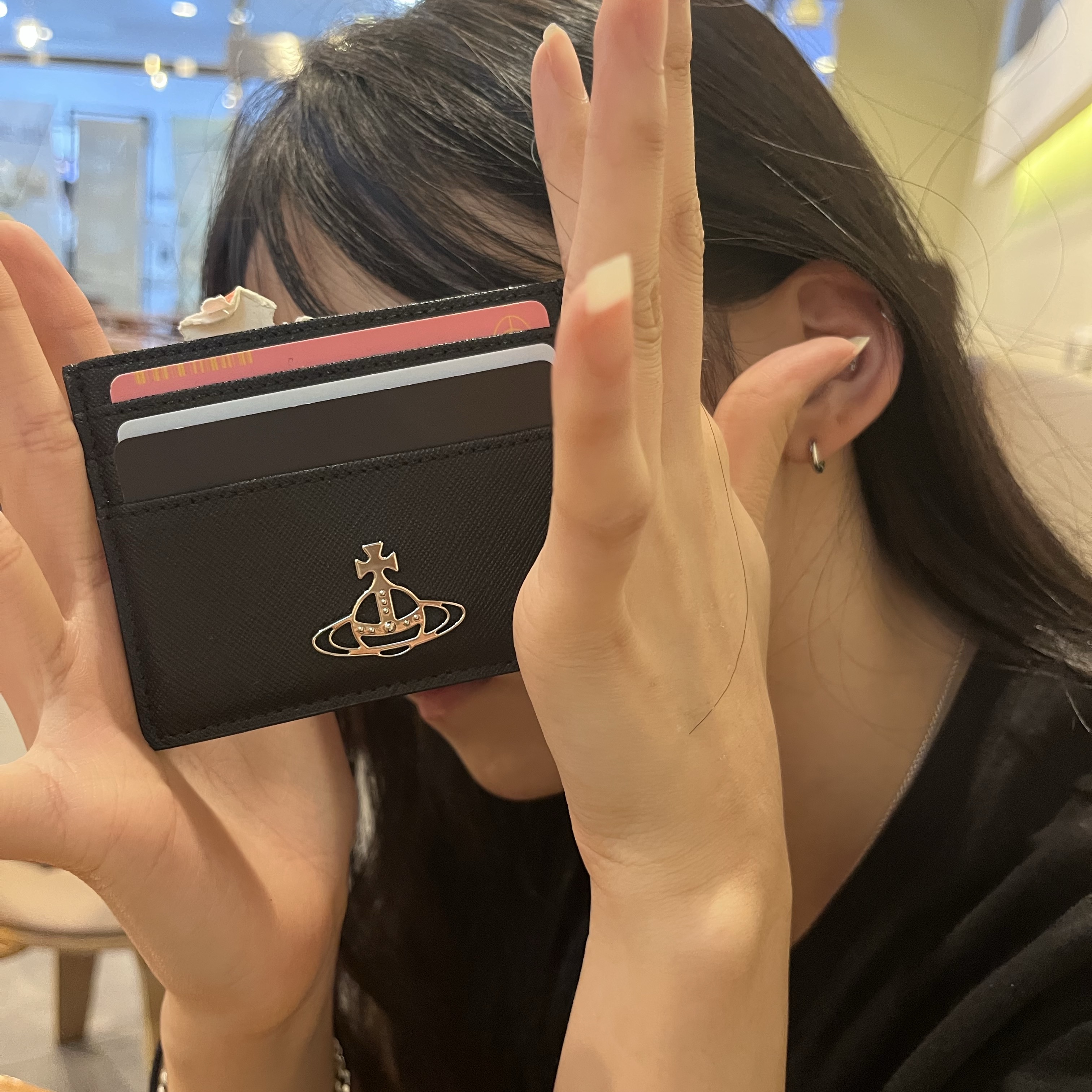 Vivienne Westwood Flat Card Holder Black 착용 스타일