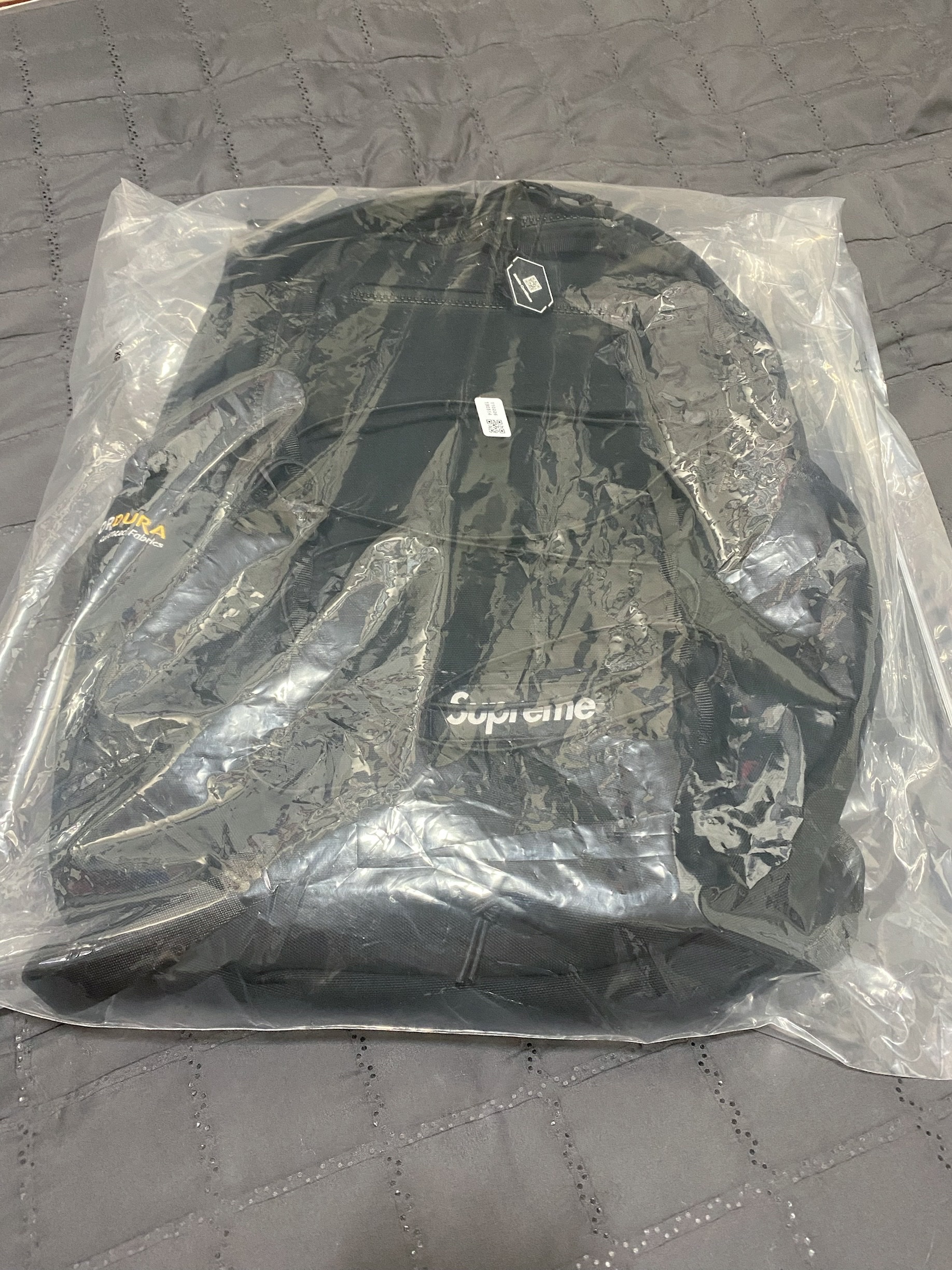Supreme Backpack Black - 25SS 착용 스타일