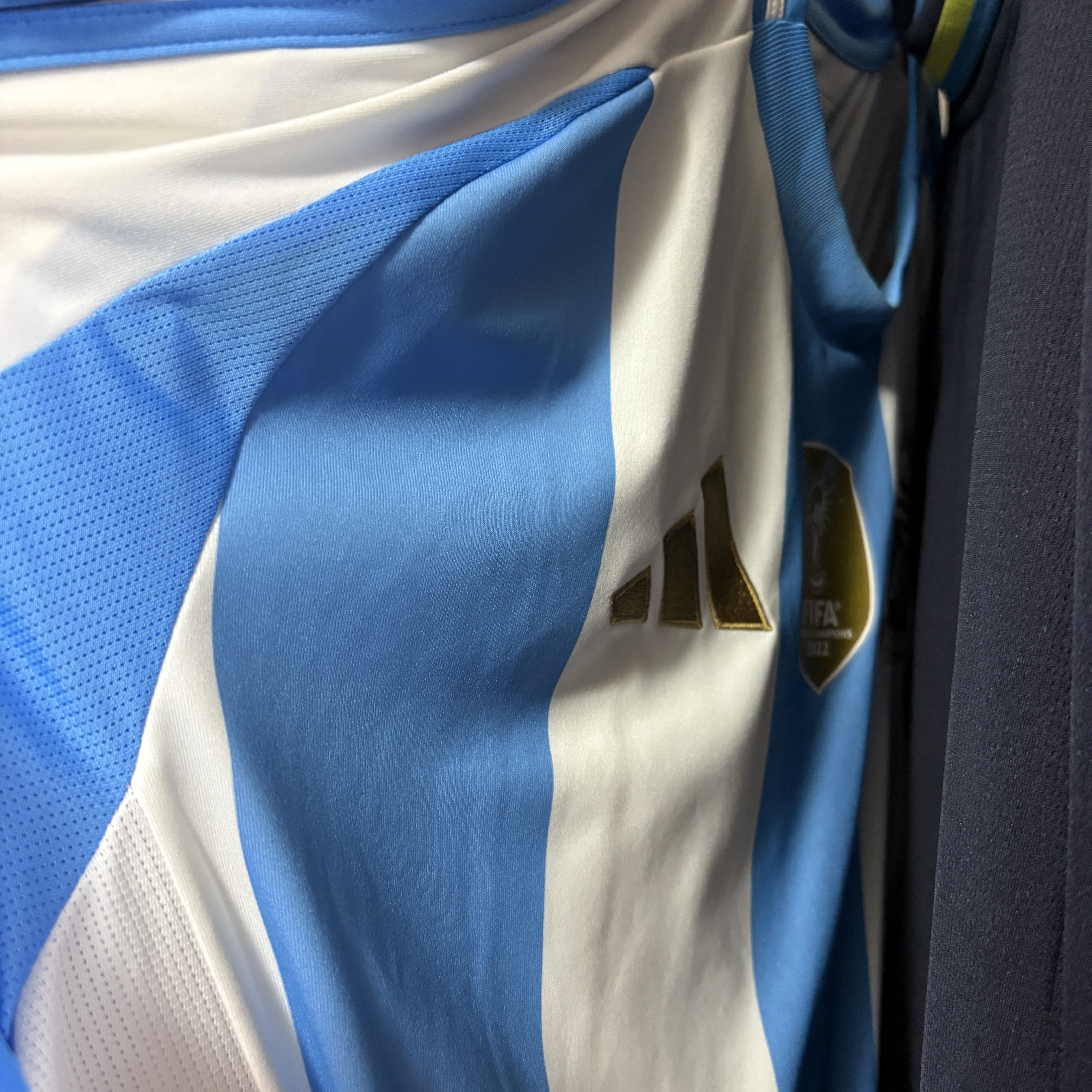 Adidas Argentina 2024 Home Jersey White Blue Burst - KR Sizing (Non Marking Ver.) 착용 스타일
