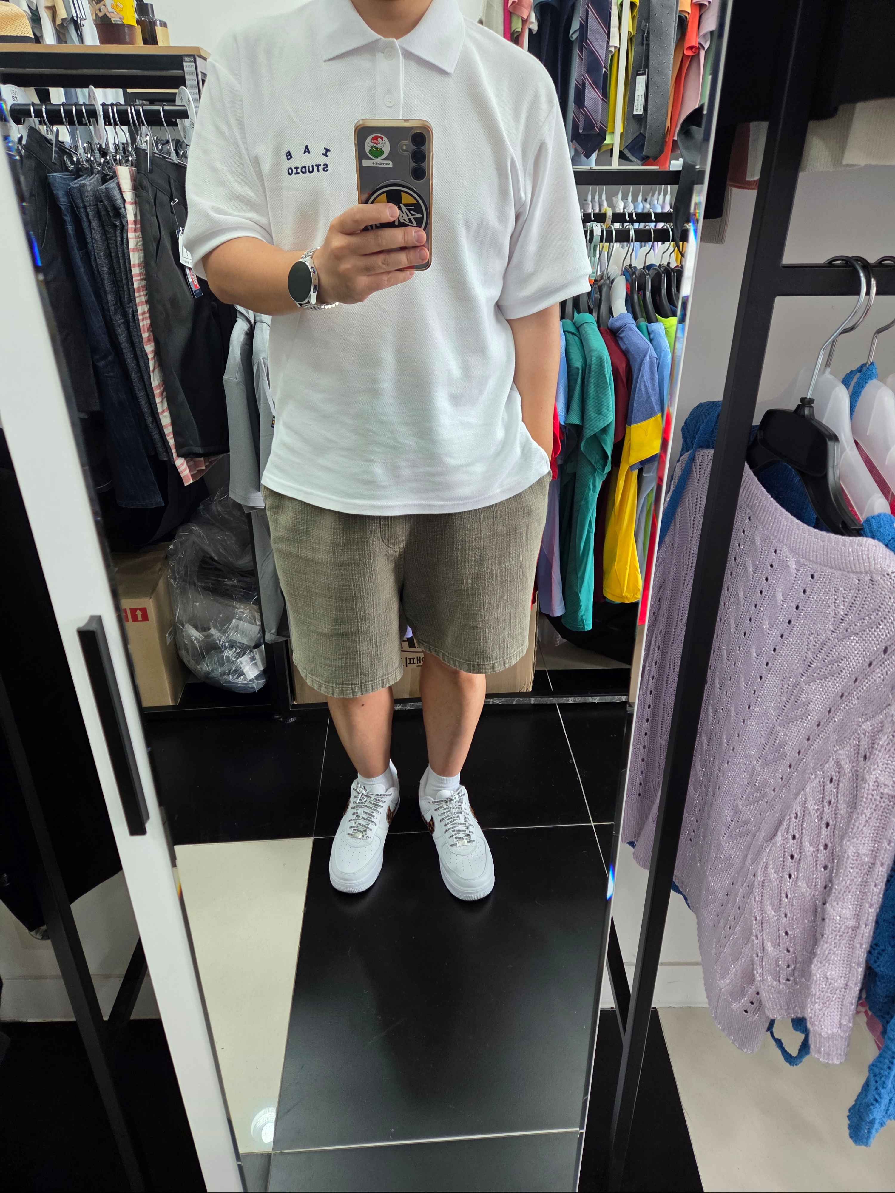 IAB Studio Pique T-Shirt White Navy 착용 스타일