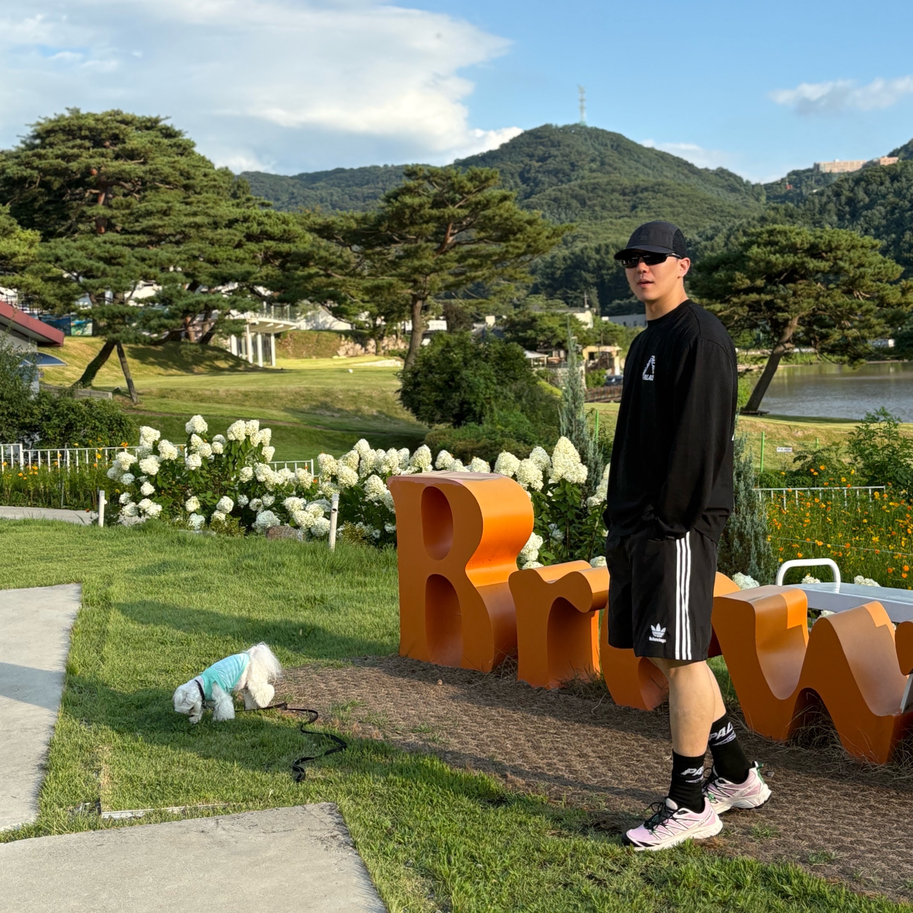 Palace P3 Long Sleeve Black - 24FW, Palace x Umbro Socks Black - 24SS 착용 스타일 - 1