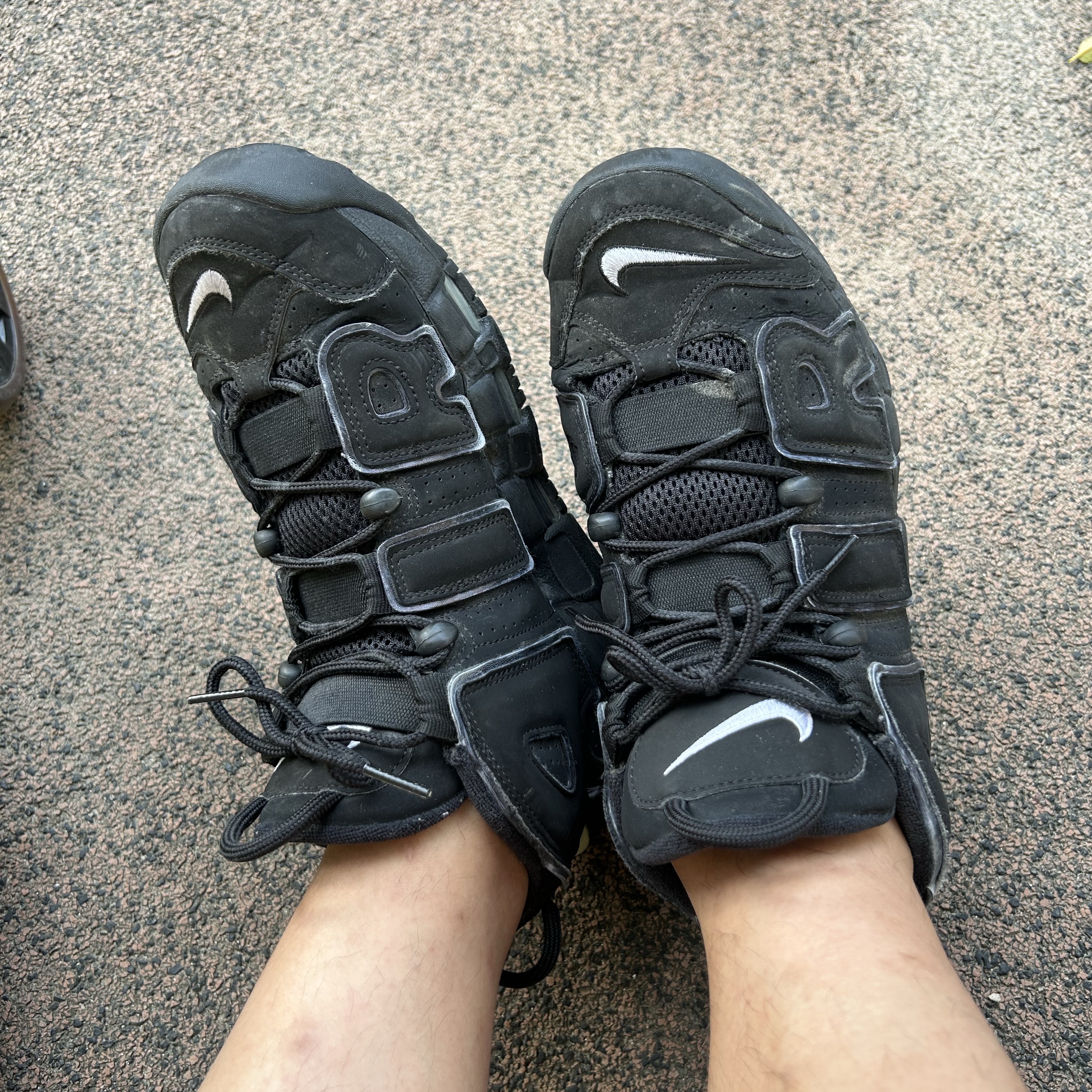 Nike Air More Uptempo Black White 2020 착용 스타일