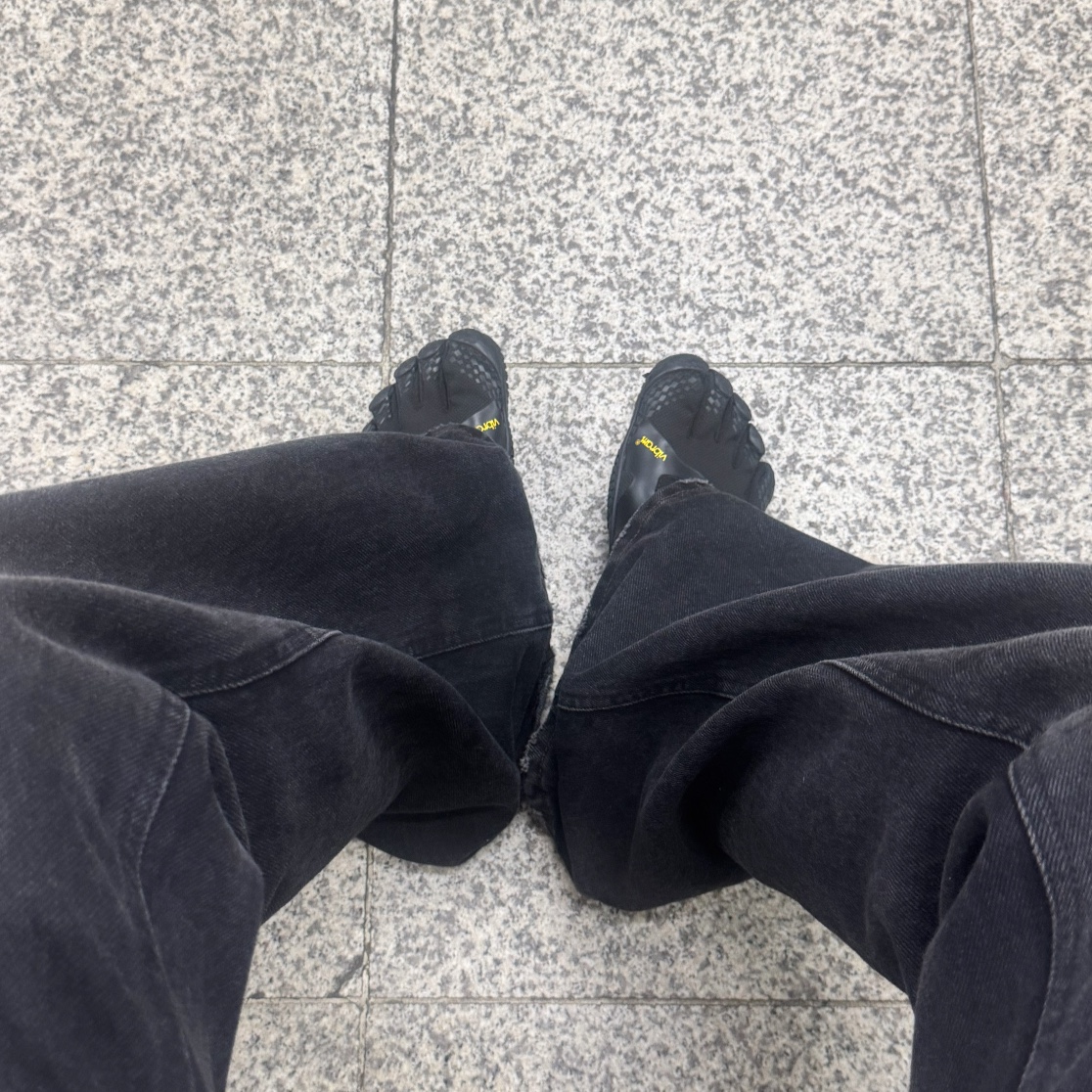 Vibram Fivefingers KSO Evo Black Black 착용 스타일