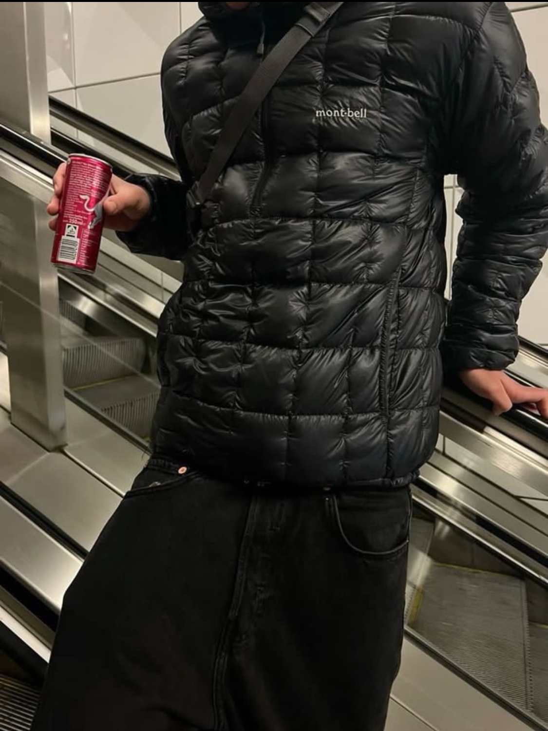 Montbell Plasma 1000 Down Jacket Black 착용 스타일 - 2