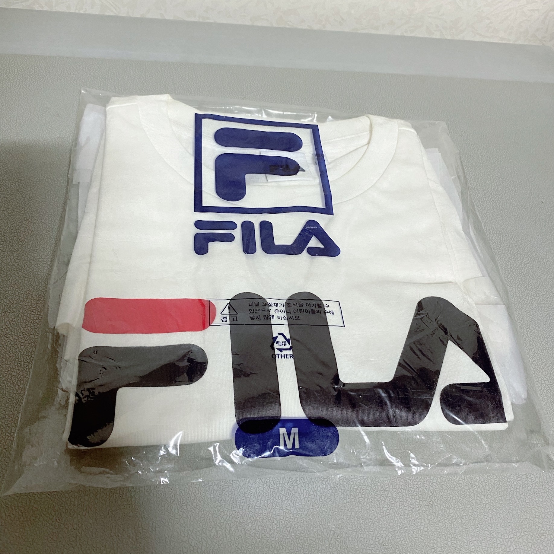 Fila x Mastermind Skull Logo T-Shirt White 착용 스타일