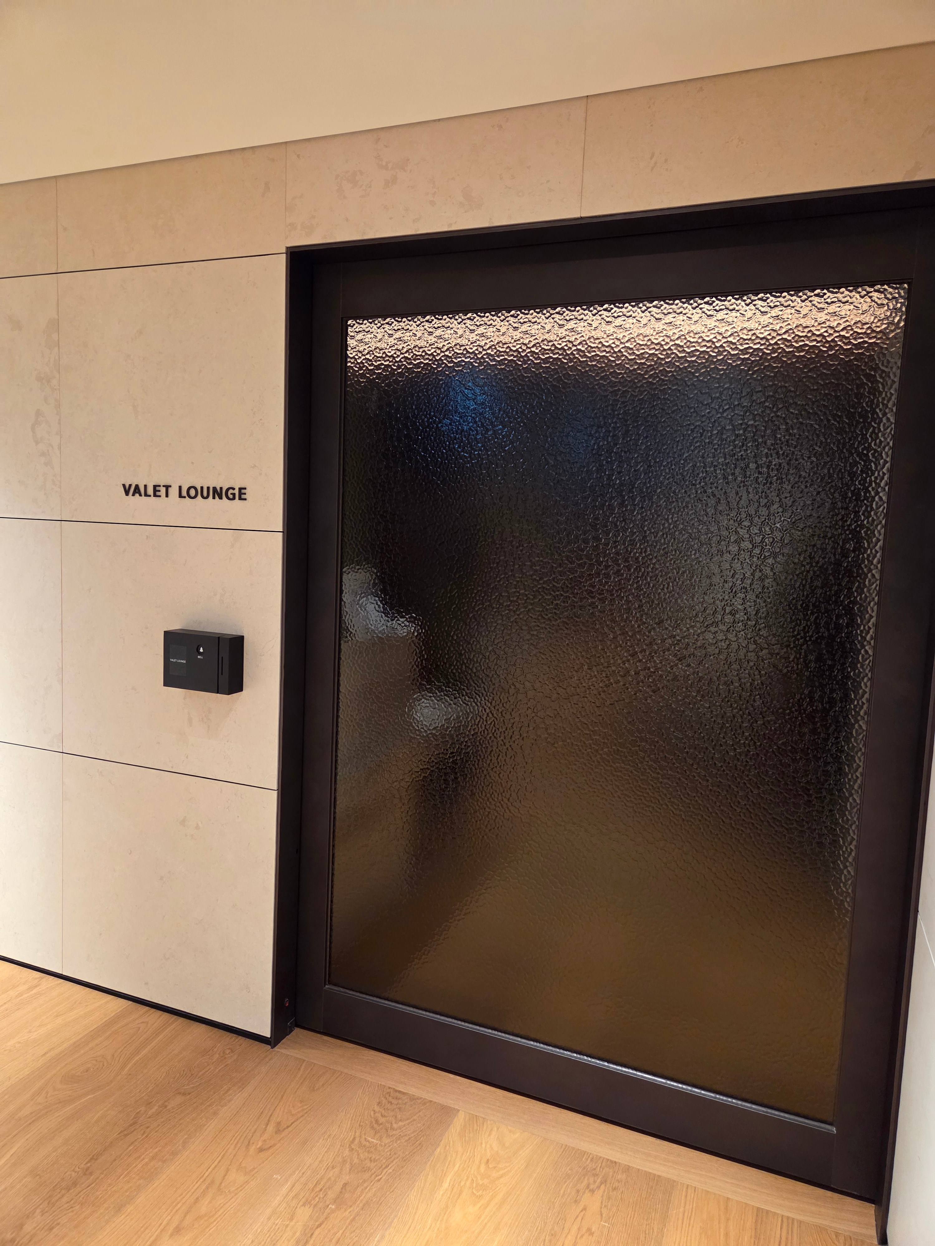 Louis Vuitton Speedy P9 Bandouliere 25 Red 착용 스타일 - 2