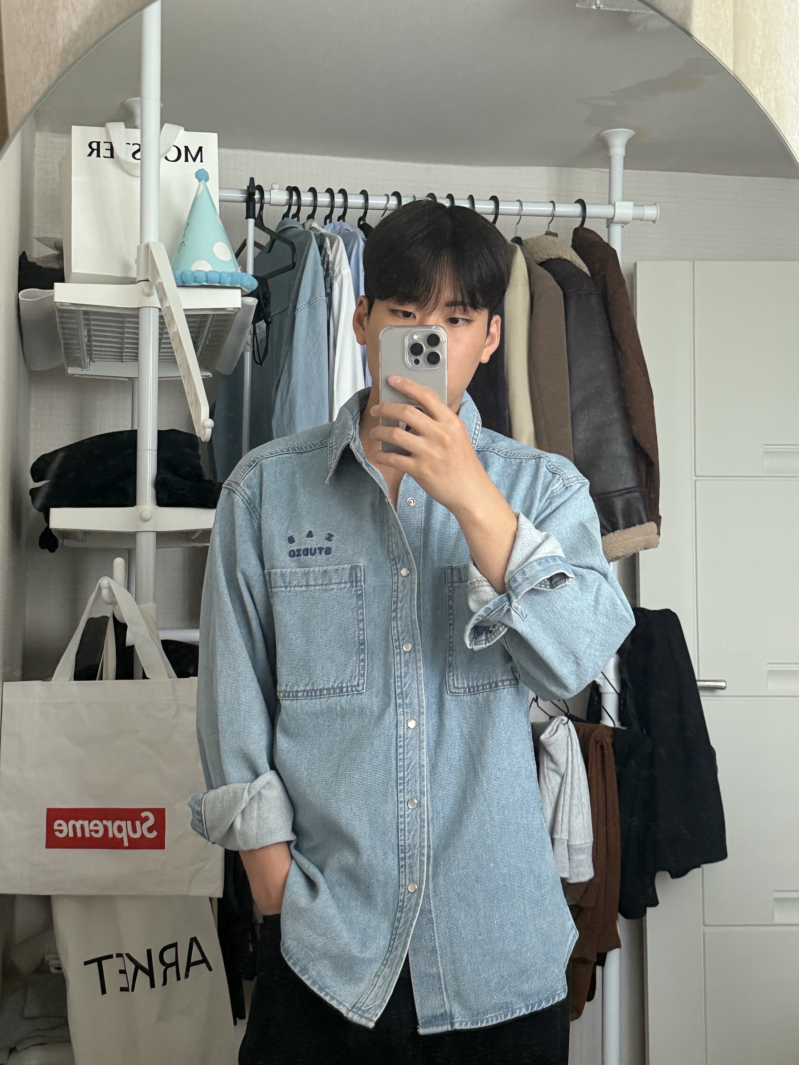 IAB Studio T-Shirt White Navy, IAB Studio Pique T-Shirt White Navy 착용 스타일 - 3