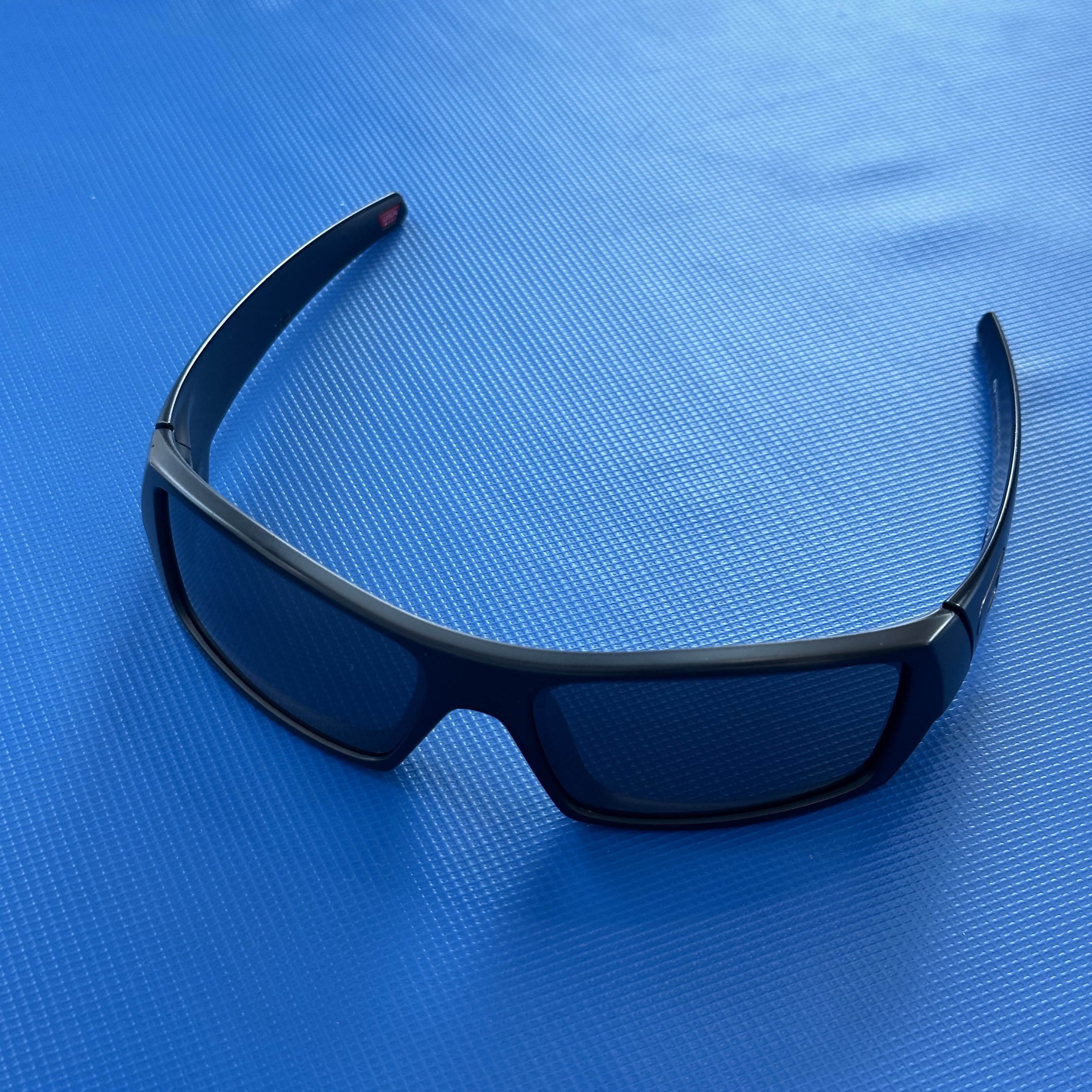 Oakley SI Gascan Matte Black Frame Prizm Black Lenses High Bridge Fit 착용 스타일