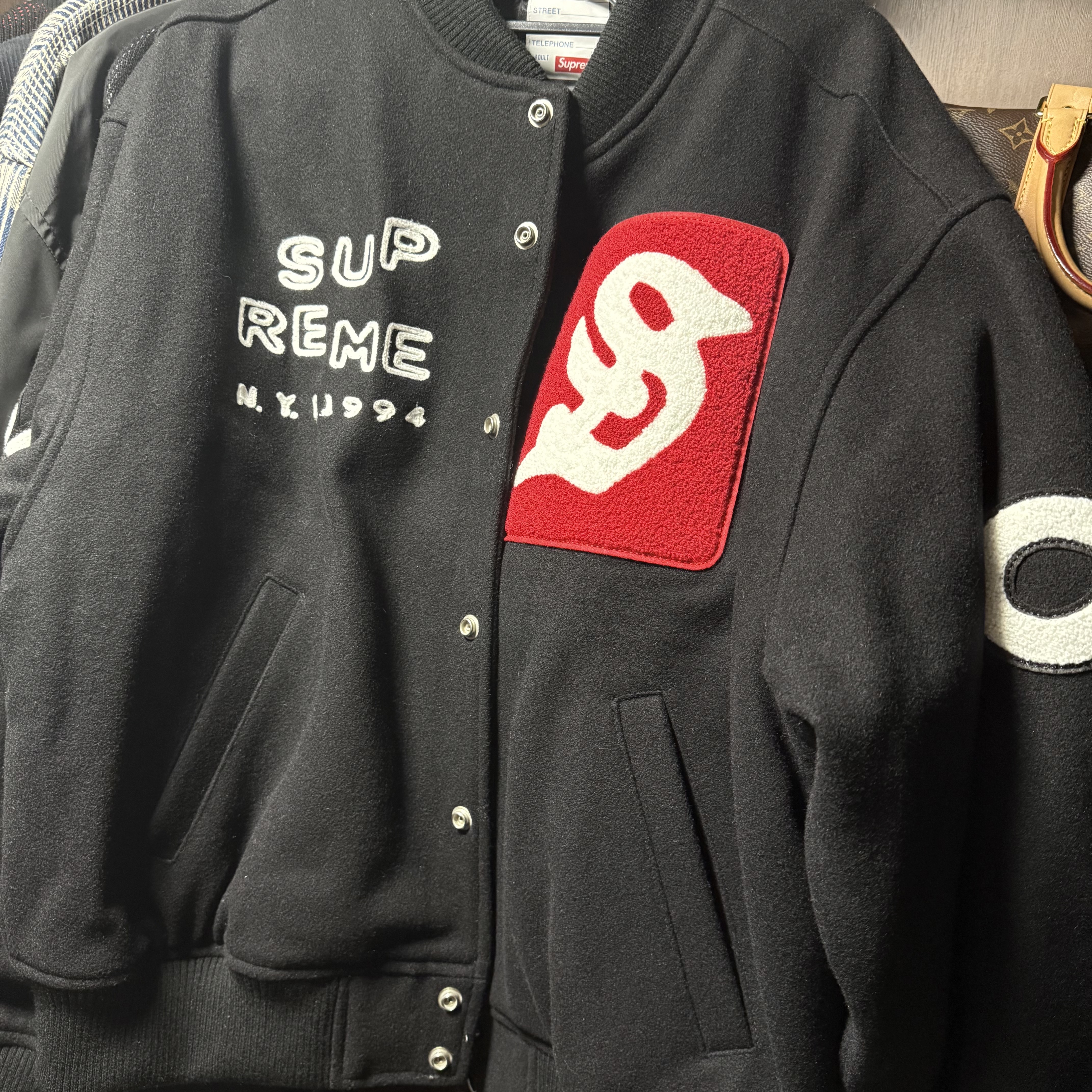 Supreme Tourist Varsity Jacket Black - 23SS 착용 스타일 - 1