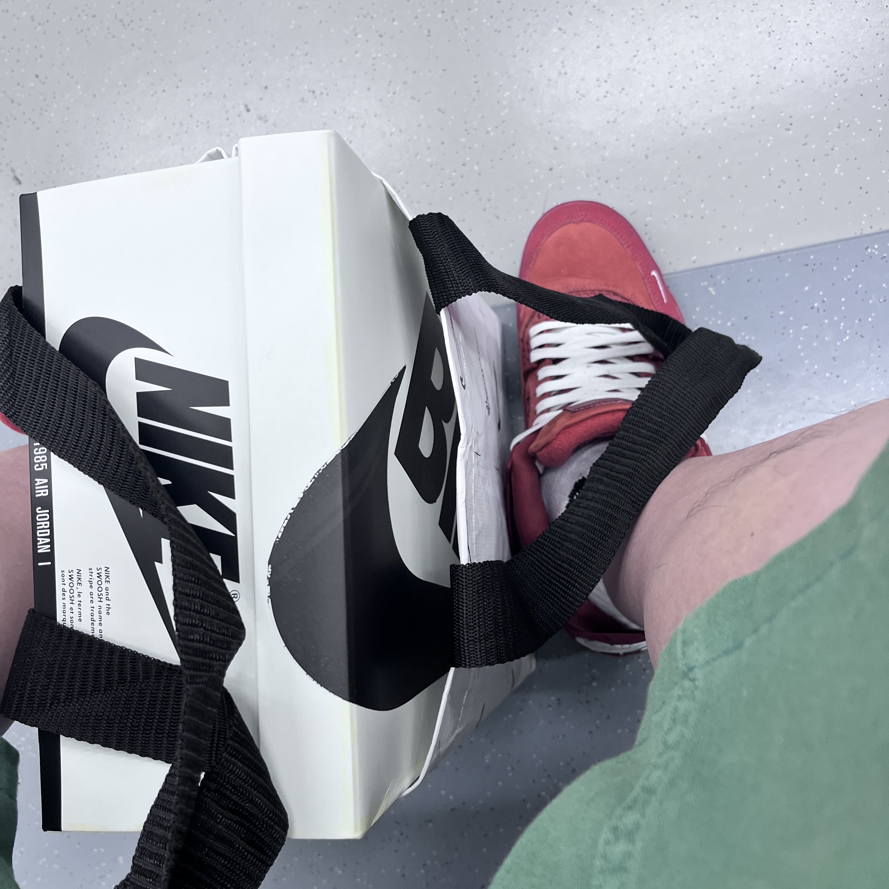 Jordan 1 x Nigel Sylvester Retro Low OG Better With Time, Jordan 4 x Nigel Sylvester Retro OG SP Brick by Brick 착용 스타일