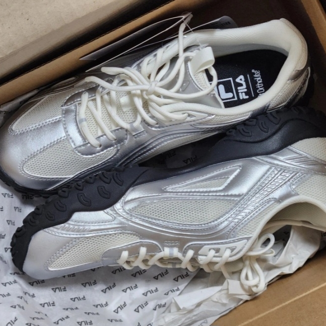 Fila Echappe MS Silver Moon 착용 스타일 - 1