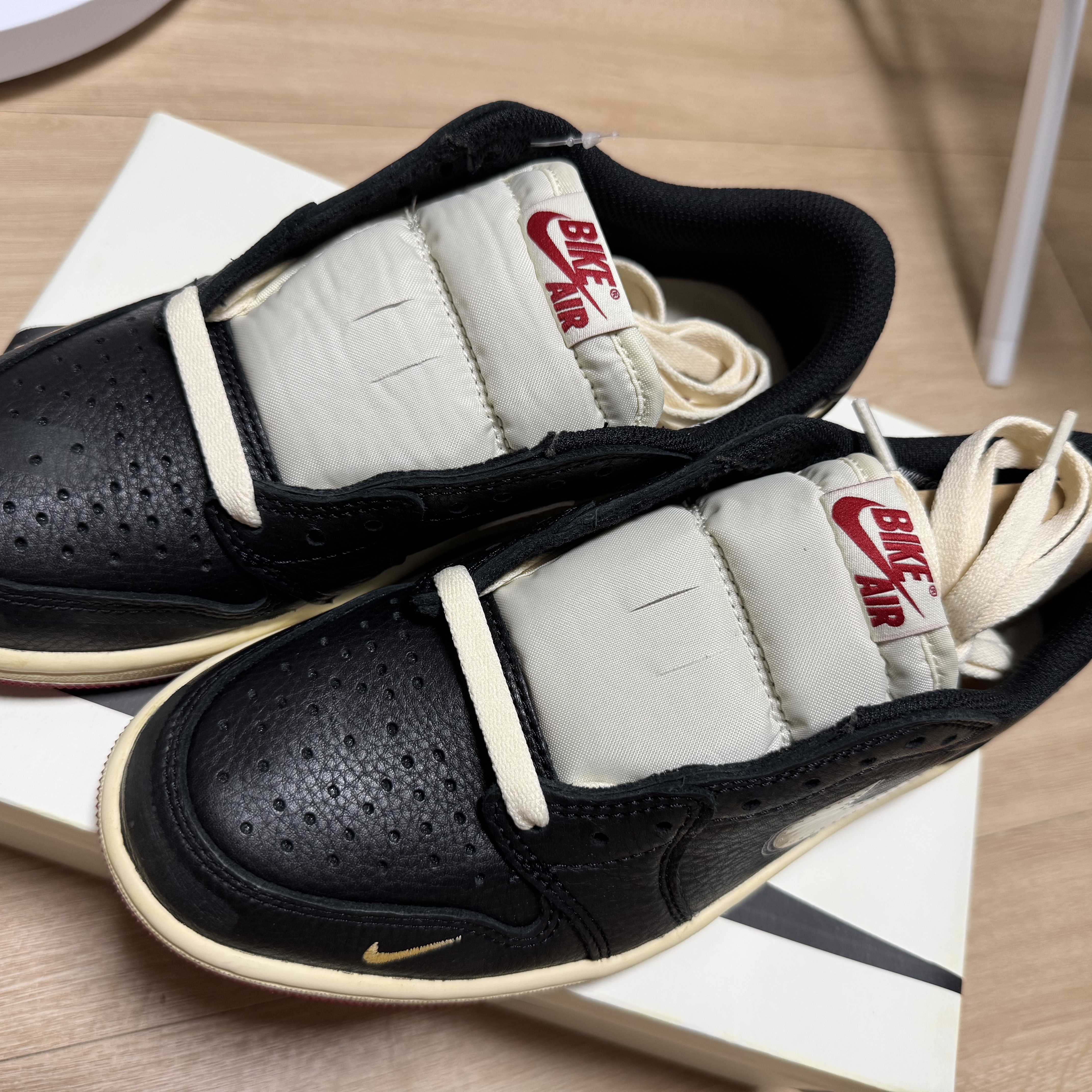 Jordan 1 x Nigel Sylvester Retro Low OG Better With Time 착용 스타일 - 2