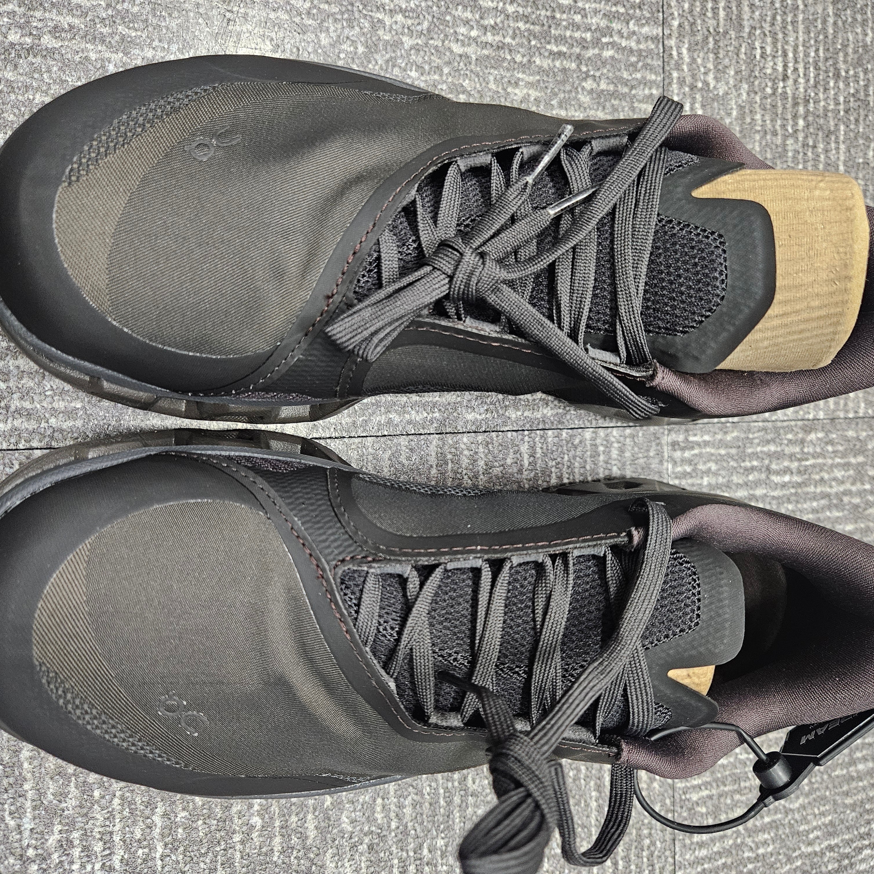 (W) On Running x Post Archive Faction (Paf) Cloudmonster 2 Thorn Brown 착용 스타일 - 2