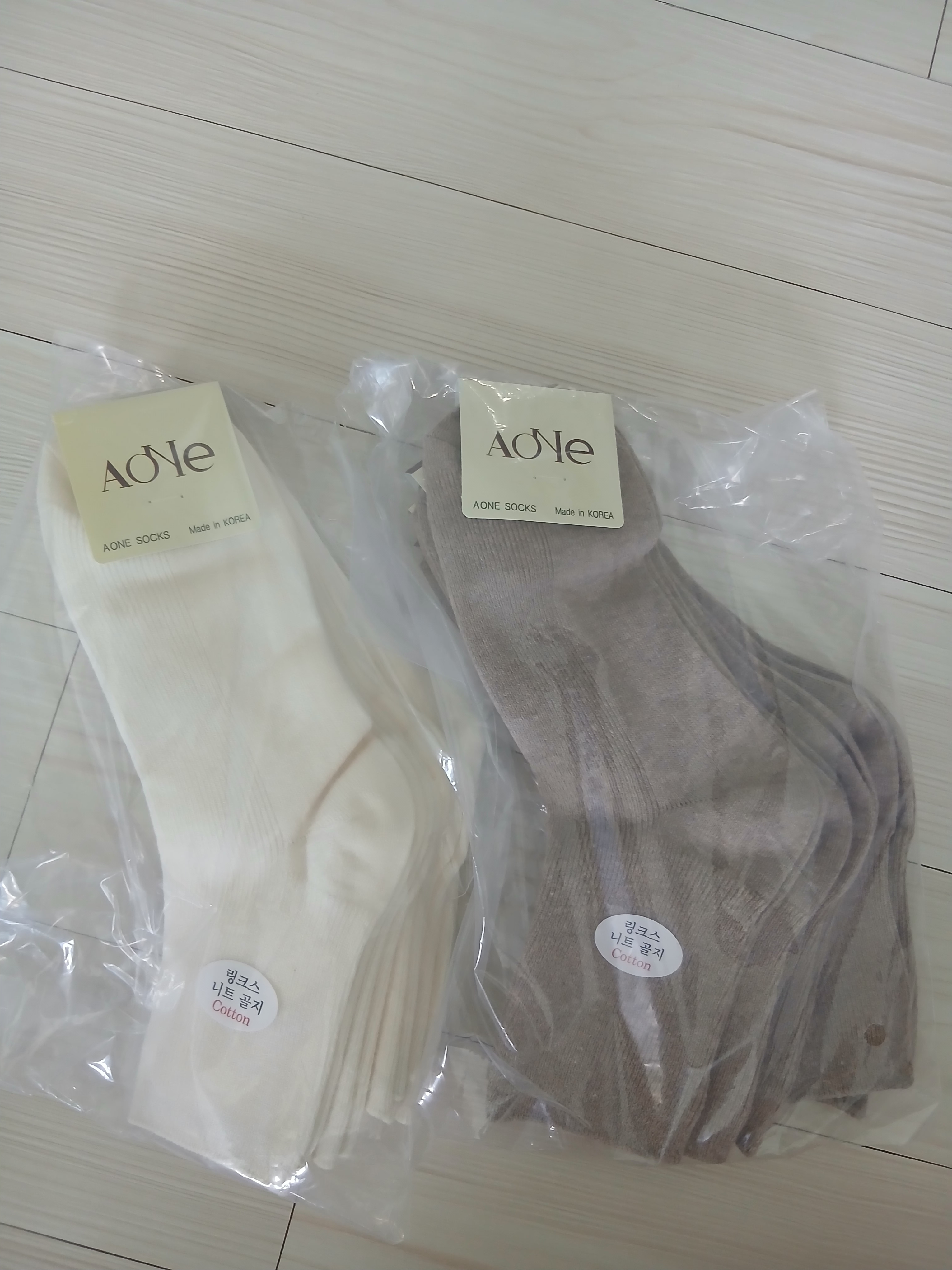 [3% 적립] (W) Aone Premium Knit Mini Socks 5-Pack Ivory, [3% 적립] (W) Aone Premium Knit Mini Socks 5-Pack Beige 착용 스타일 - 2