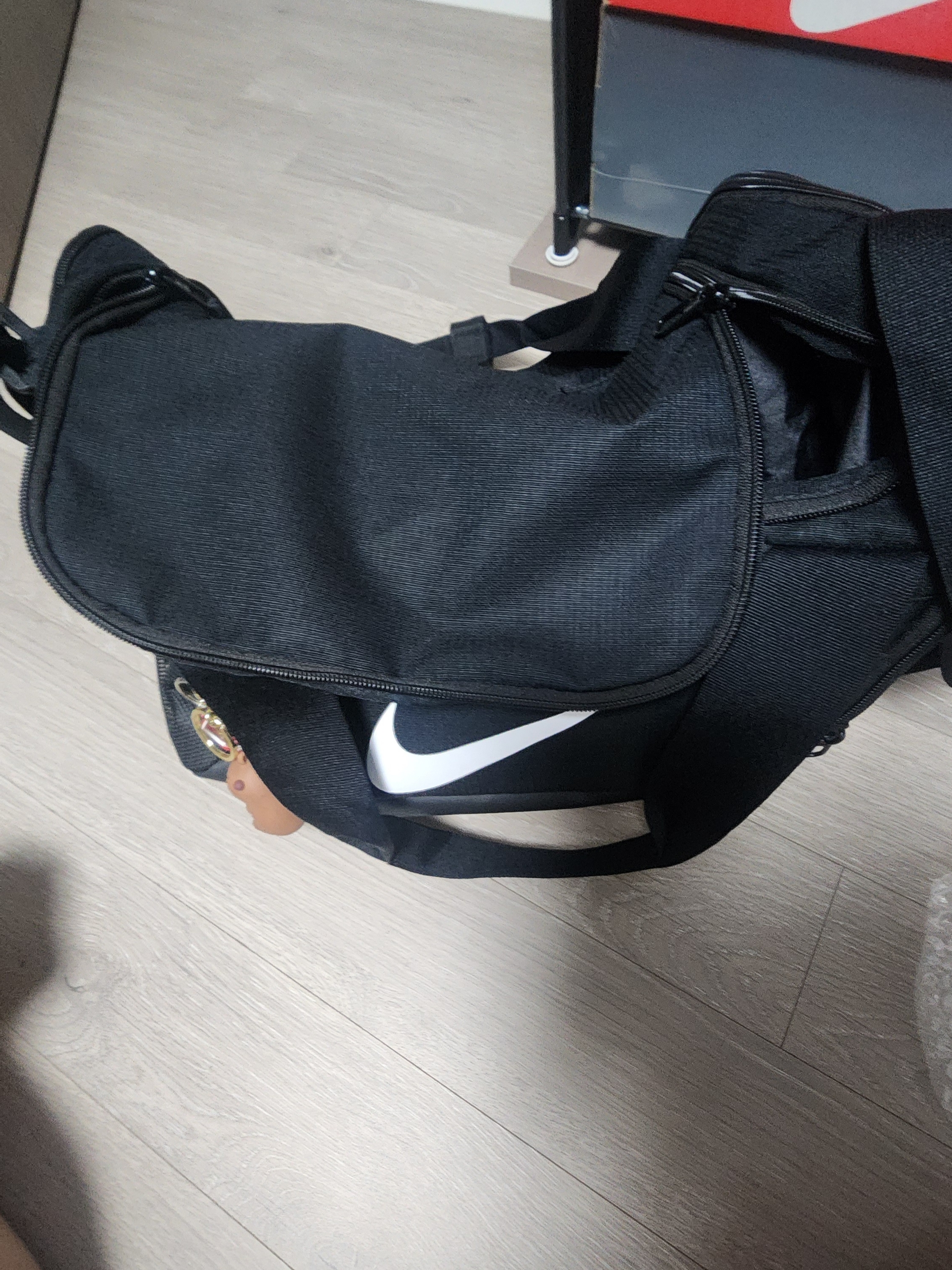 Nike Brasilia 9.5 Training Duffle Bag Extra Small 25L Black 착용 스타일