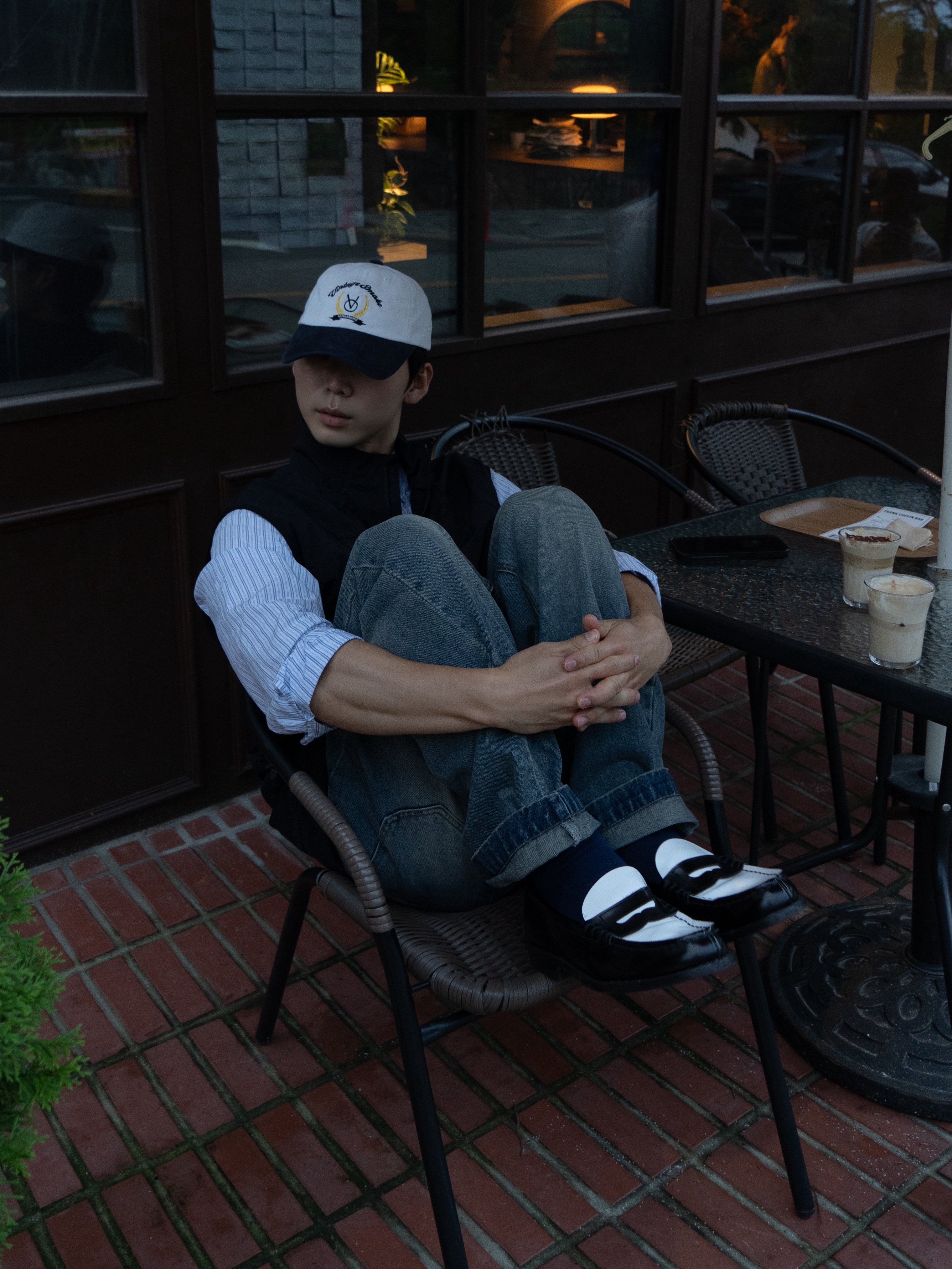 Haruta HS-906 Penny Loafer Black & White 착용 스타일 - 9