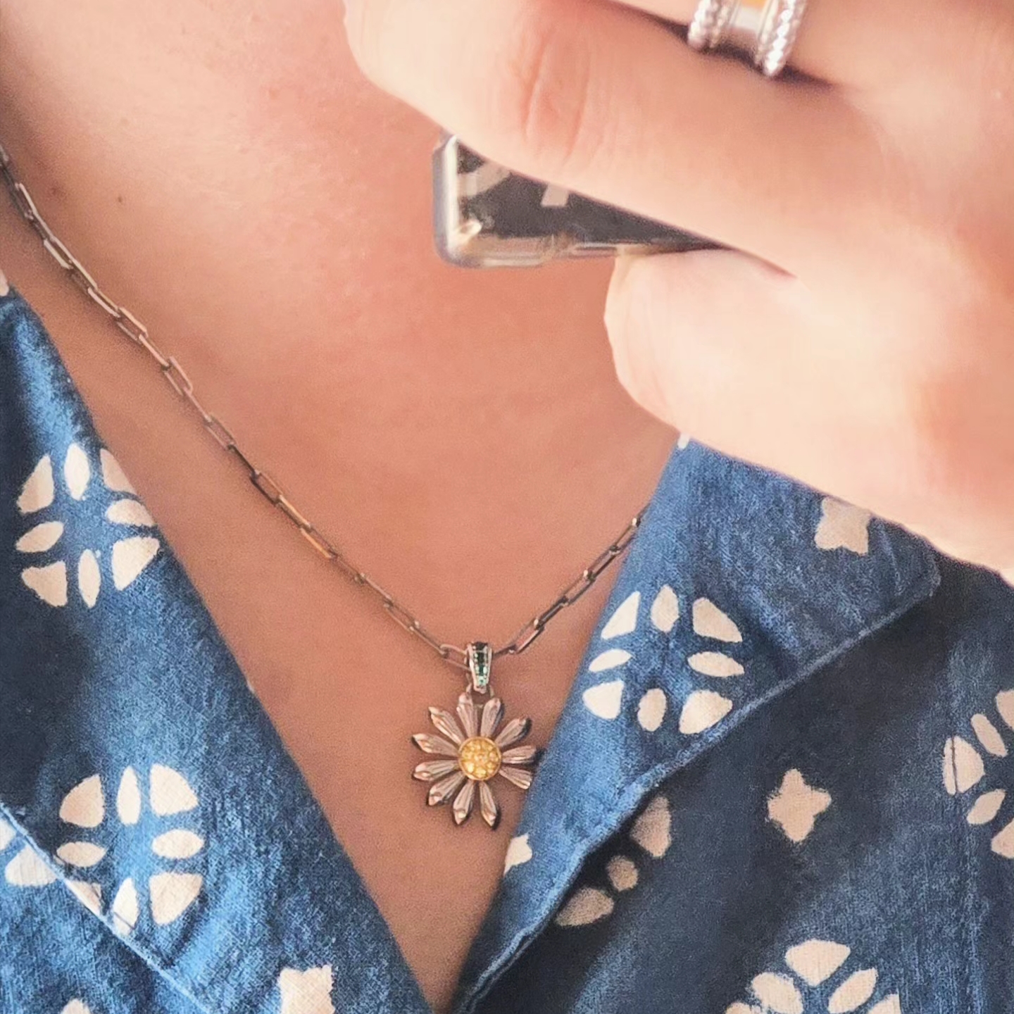 Jacob & Co x Peaceminusone Pendant Sterling Silver & Yellow Gold, Jerusalem Sandals No.8 The Good Shepherd Brown Nubuck 착용 스타일 - 2