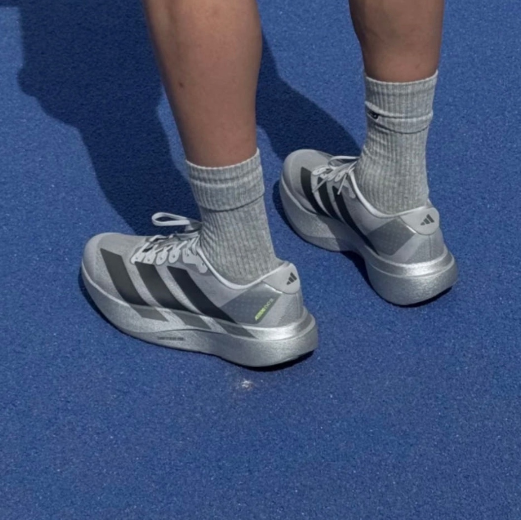 Adidas Adizero EVO SL Silver Metallic Iron Metallic 착용 스타일