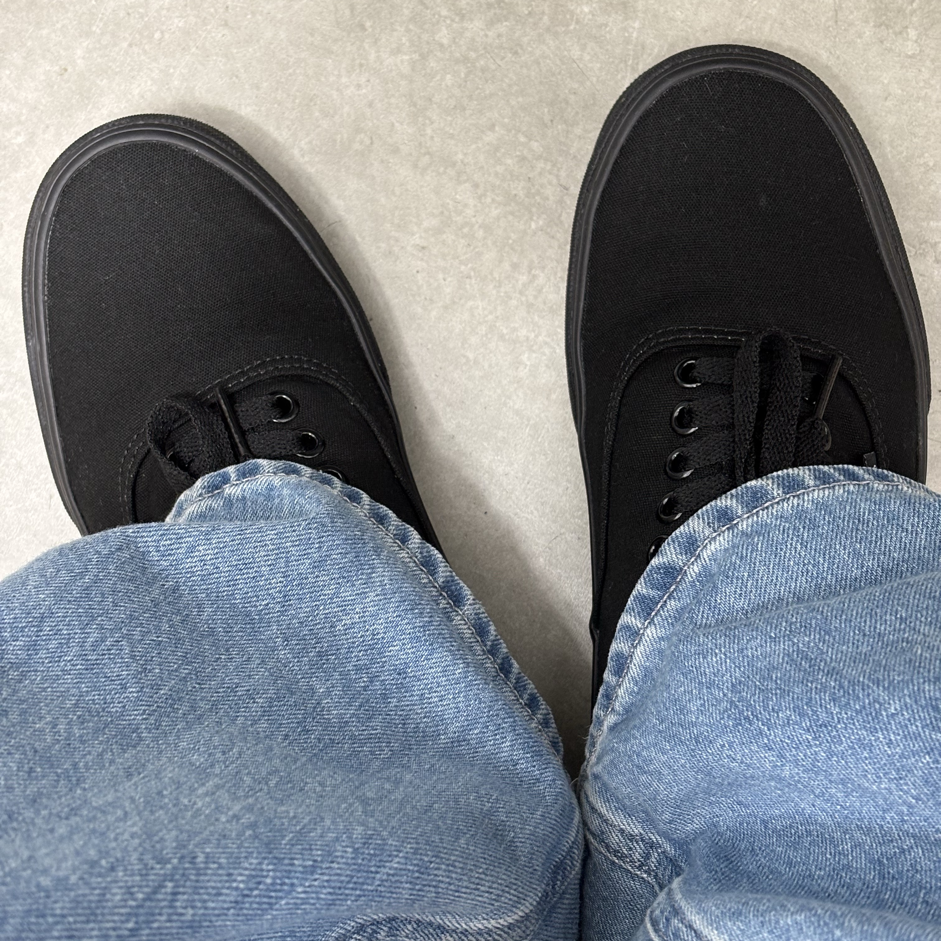 Vans Authentic Black 착용 스타일