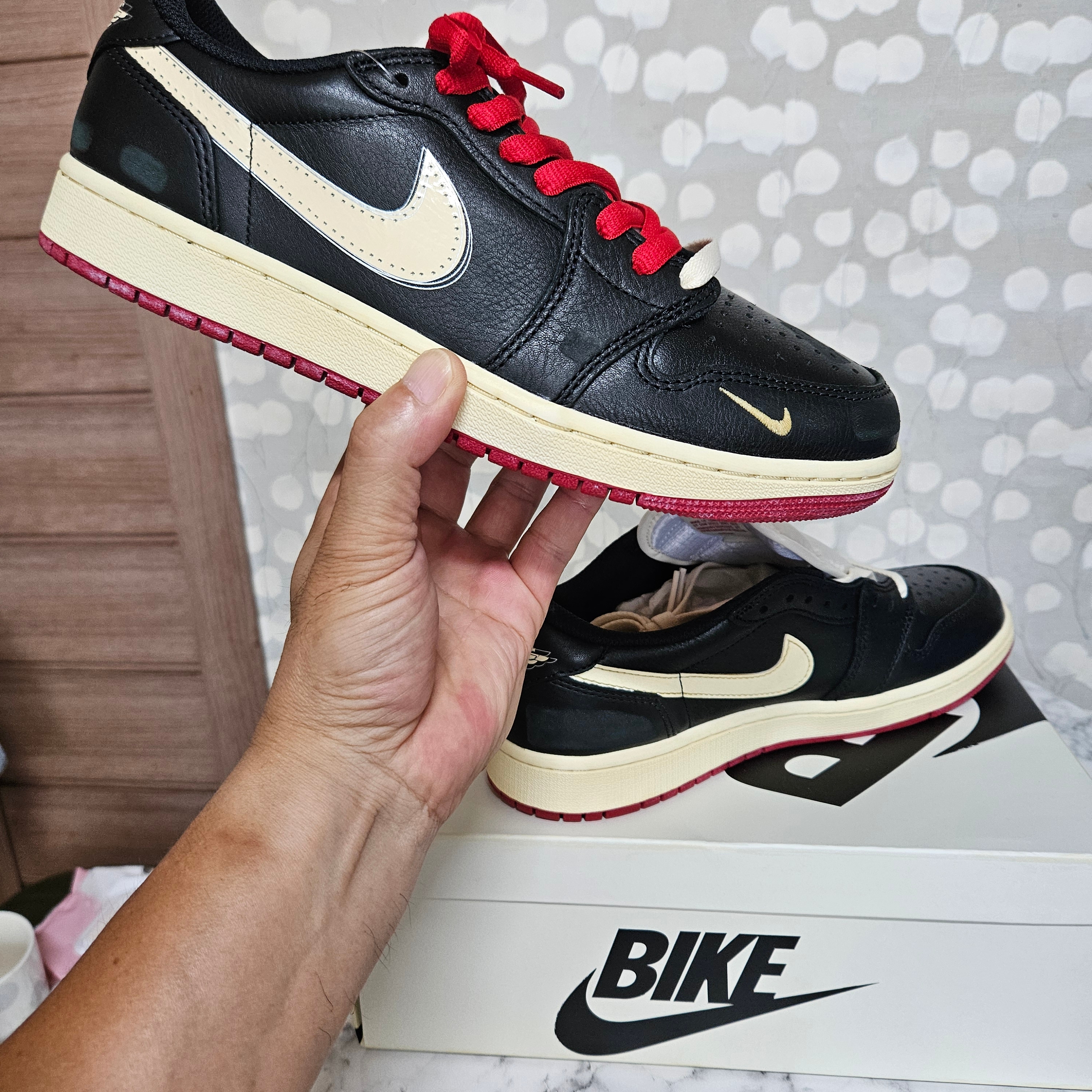 Jordan 1 x Nigel Sylvester Retro Low OG Better With Time 착용 스타일 - 1