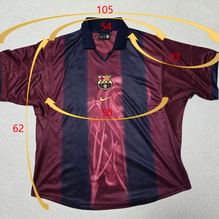 Nike FC Barcelona x Travis Scott Retro 2000/01 Home Skeleton Jersey Multicolor (Non Marking Ver.) 착용 스타일