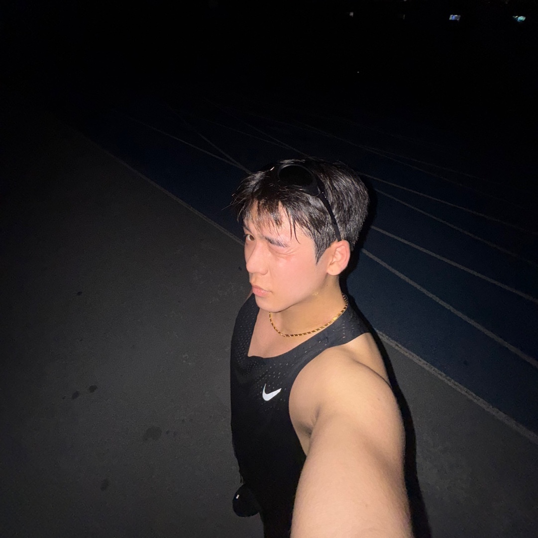 Nike Dri-Fit ADV Aeroswift Running Vest Black - Asia, Oakley Eye Jacket Redux Matte Black Frame Prizm Grey Lenses High Bridge Fit 착용 스타일 - 2